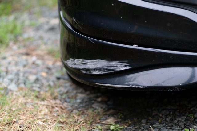 バンパーの擦り傷