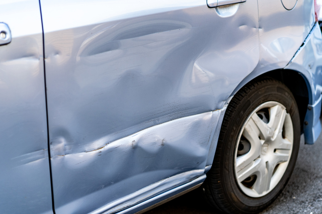 損傷が大きく深い傷