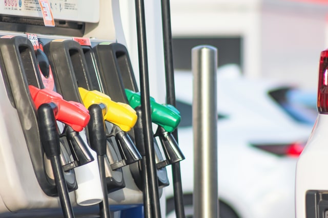 ガソリンスタンド