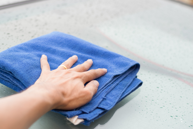 水滴を拭き取る