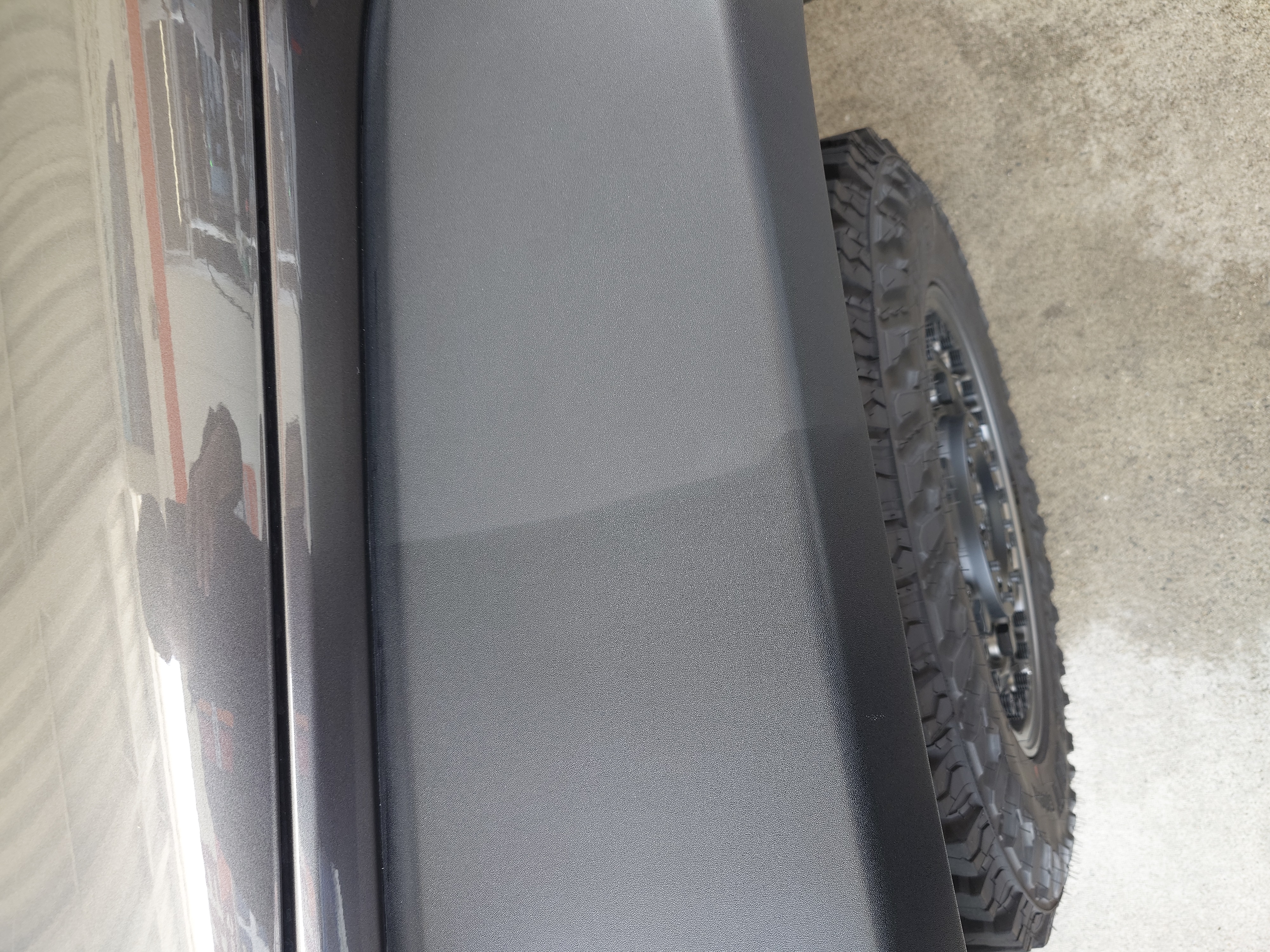 無塗装樹脂パーツキーパーで愛車の黒樹脂をツヤツヤに✨