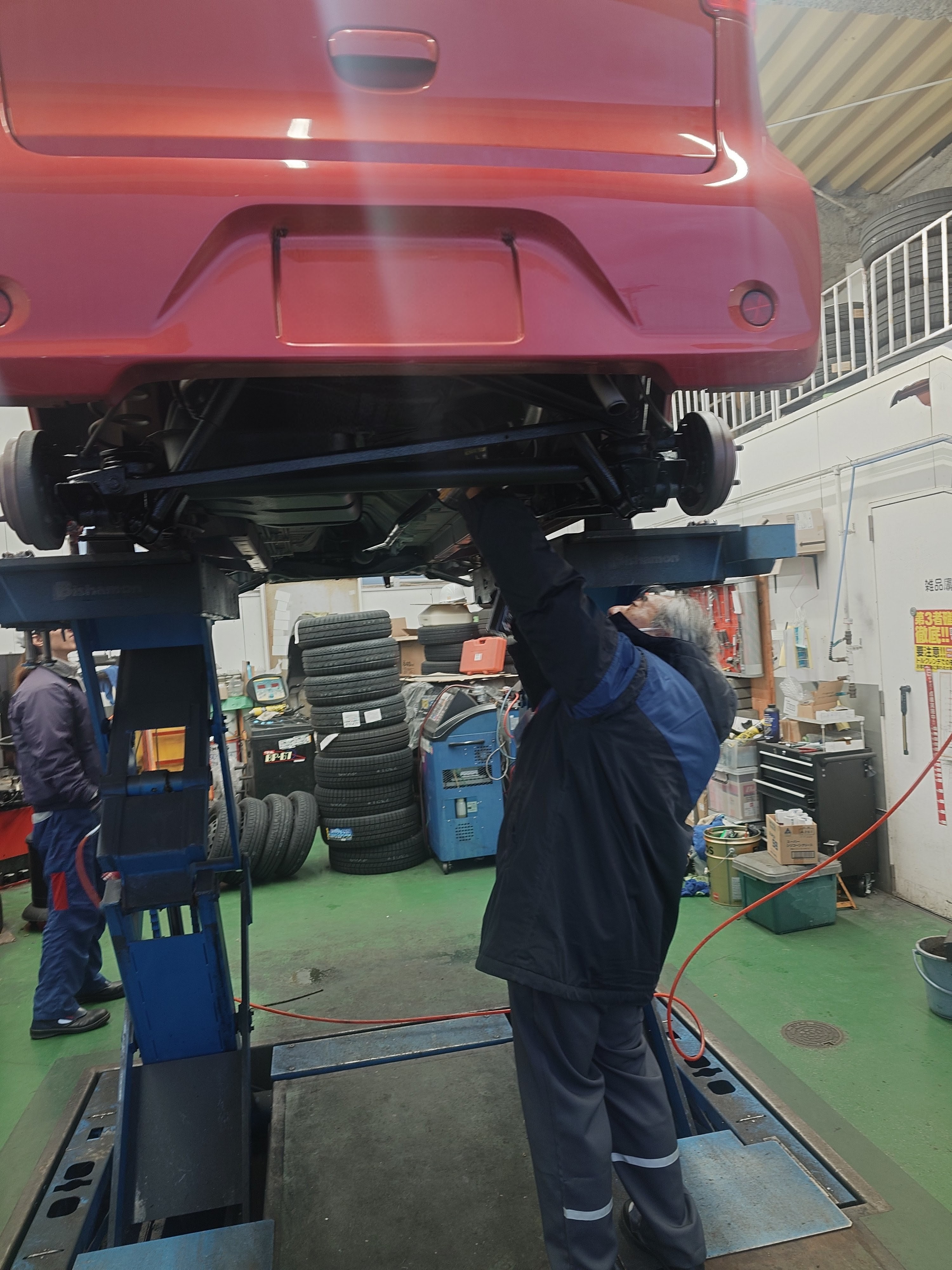 冬の塩害対策におすすめ下廻りコーティングとタイヤ交換🚗