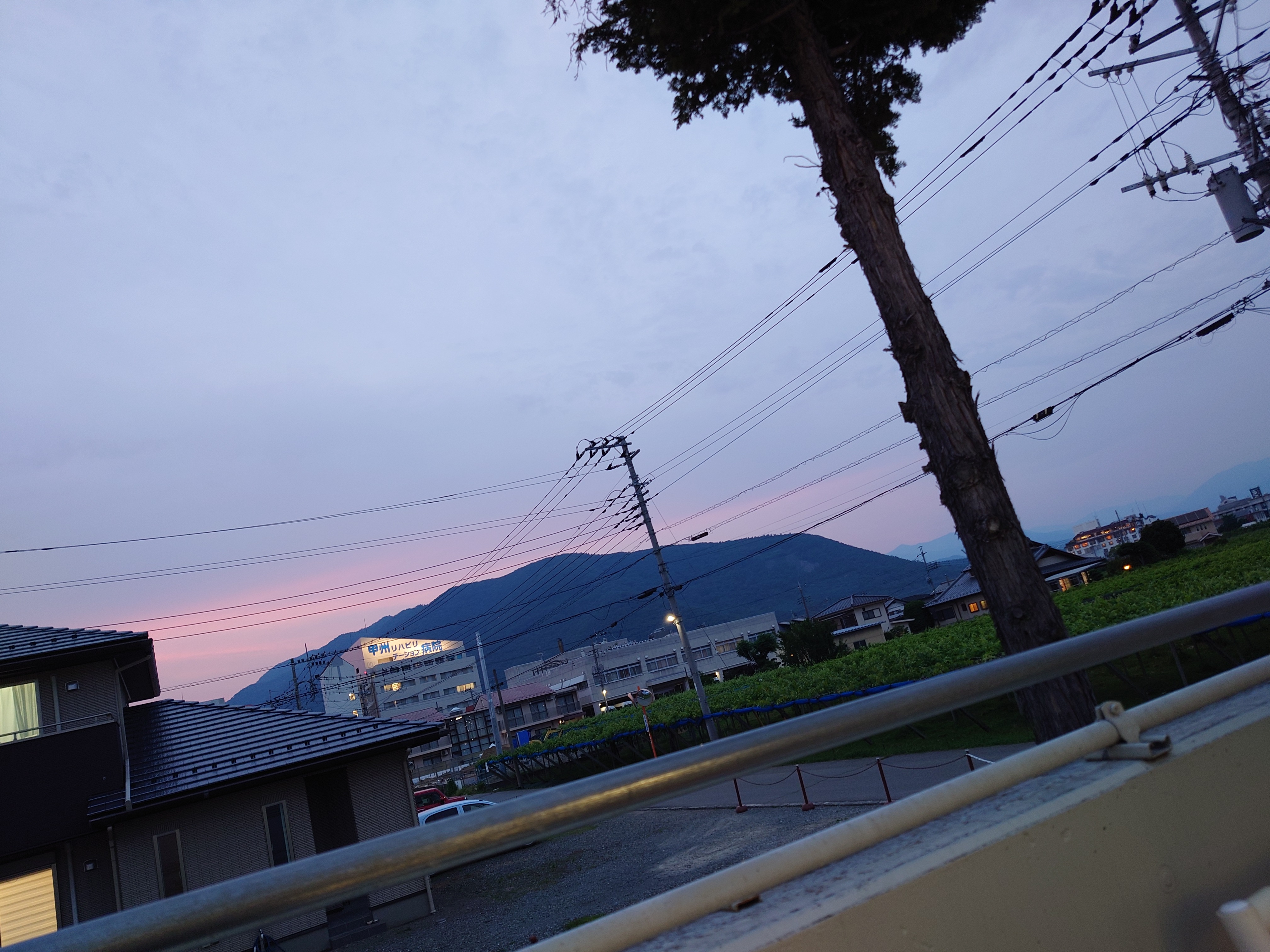 梅雨の必需品ワイパー交換や鈑金見積り特典情報✨