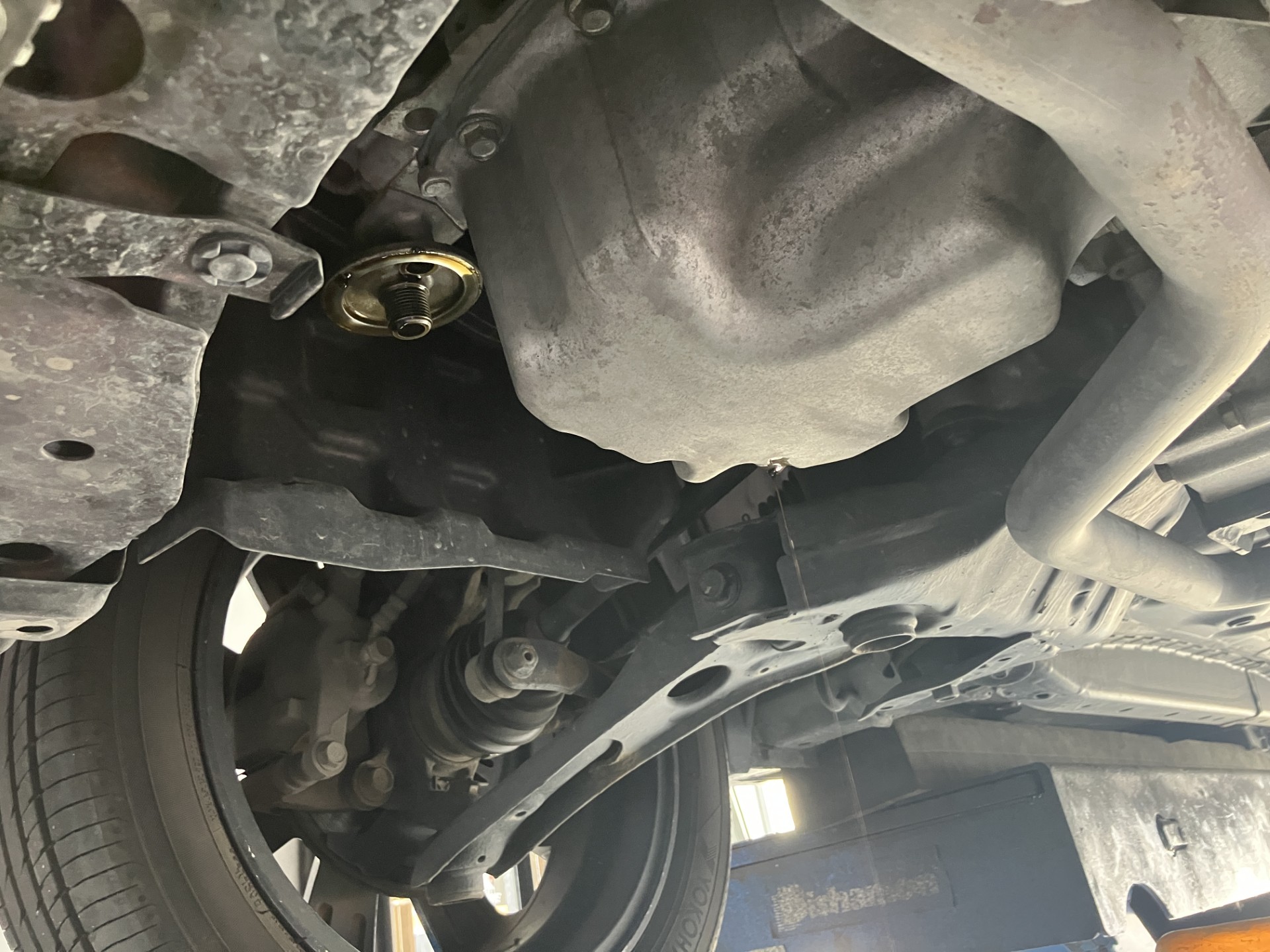 ✨【本日のエンジンルーム徹底メンテナンス！】✨