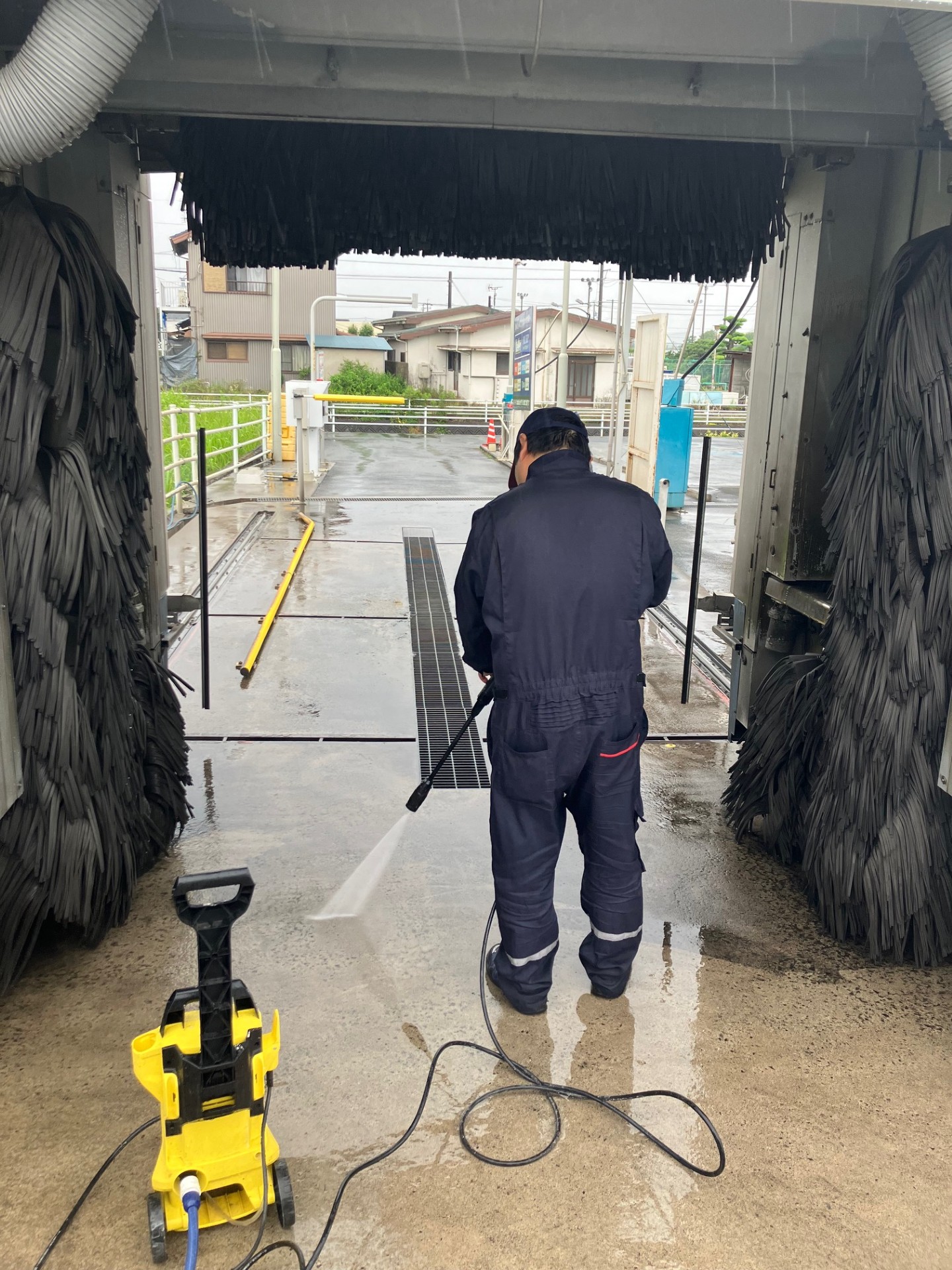 雨の日も安心洗車機お掃除デーと夏のカーケア情報