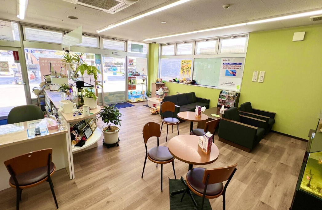 春のドライブ前に安心点検と快適待合スペースがある小城SSへ🚗