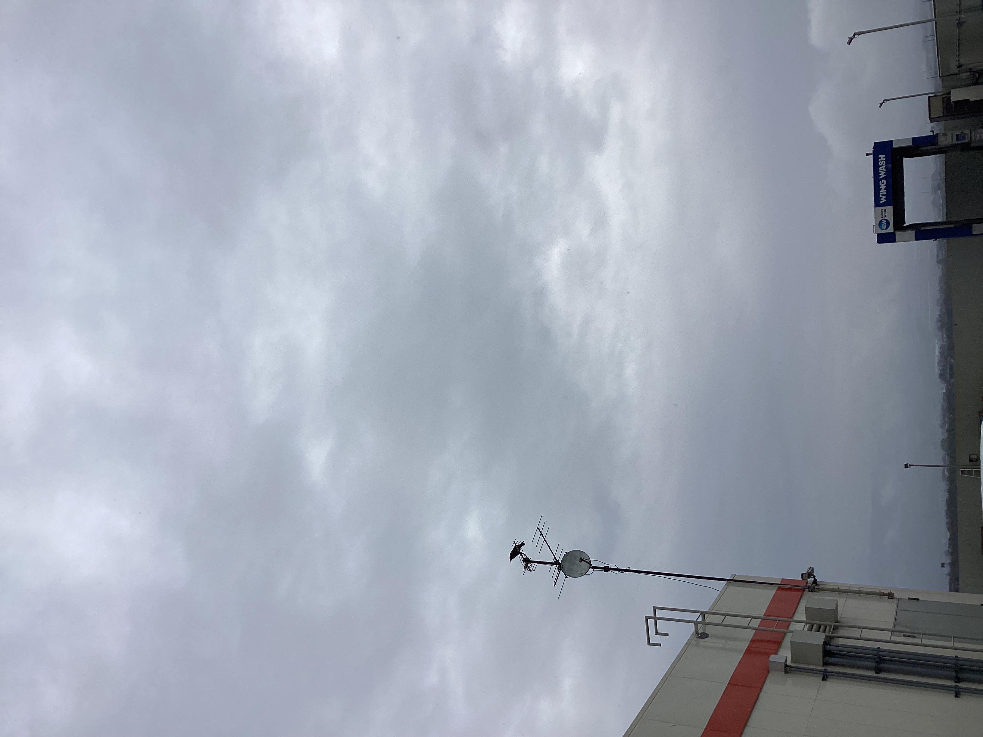 ゴールデンウィーク雨の日の安全運転と車ケアのポイント