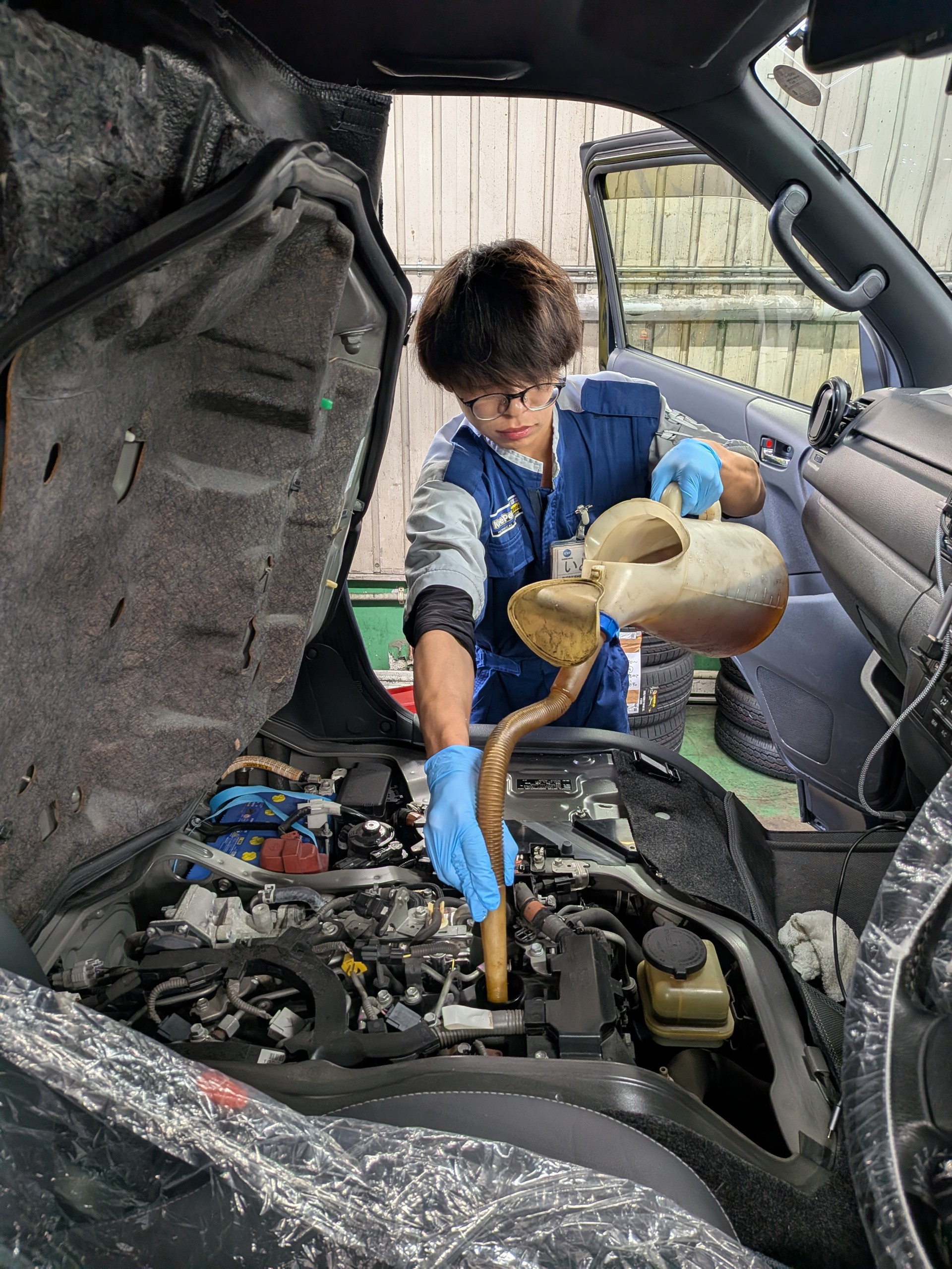 トヨタ　ハイエースのオイルエレメント交換しました☺ENEOSウイング　恵庭バイパスTS