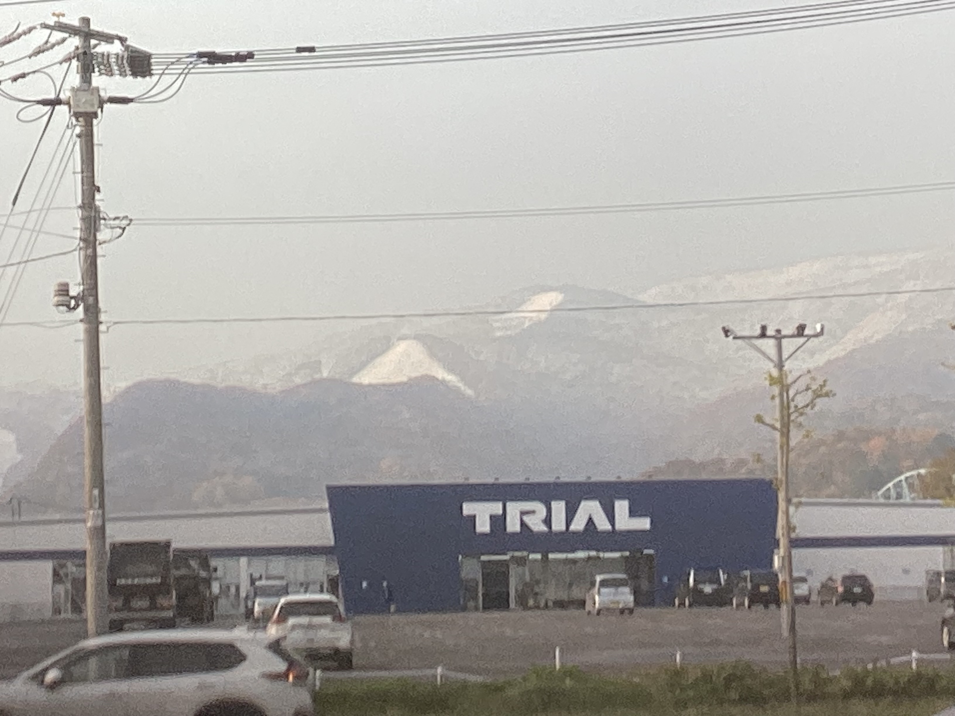 北海道の冬に備えるタイヤ交換と車点検のポイント❄️安心ドライブのために