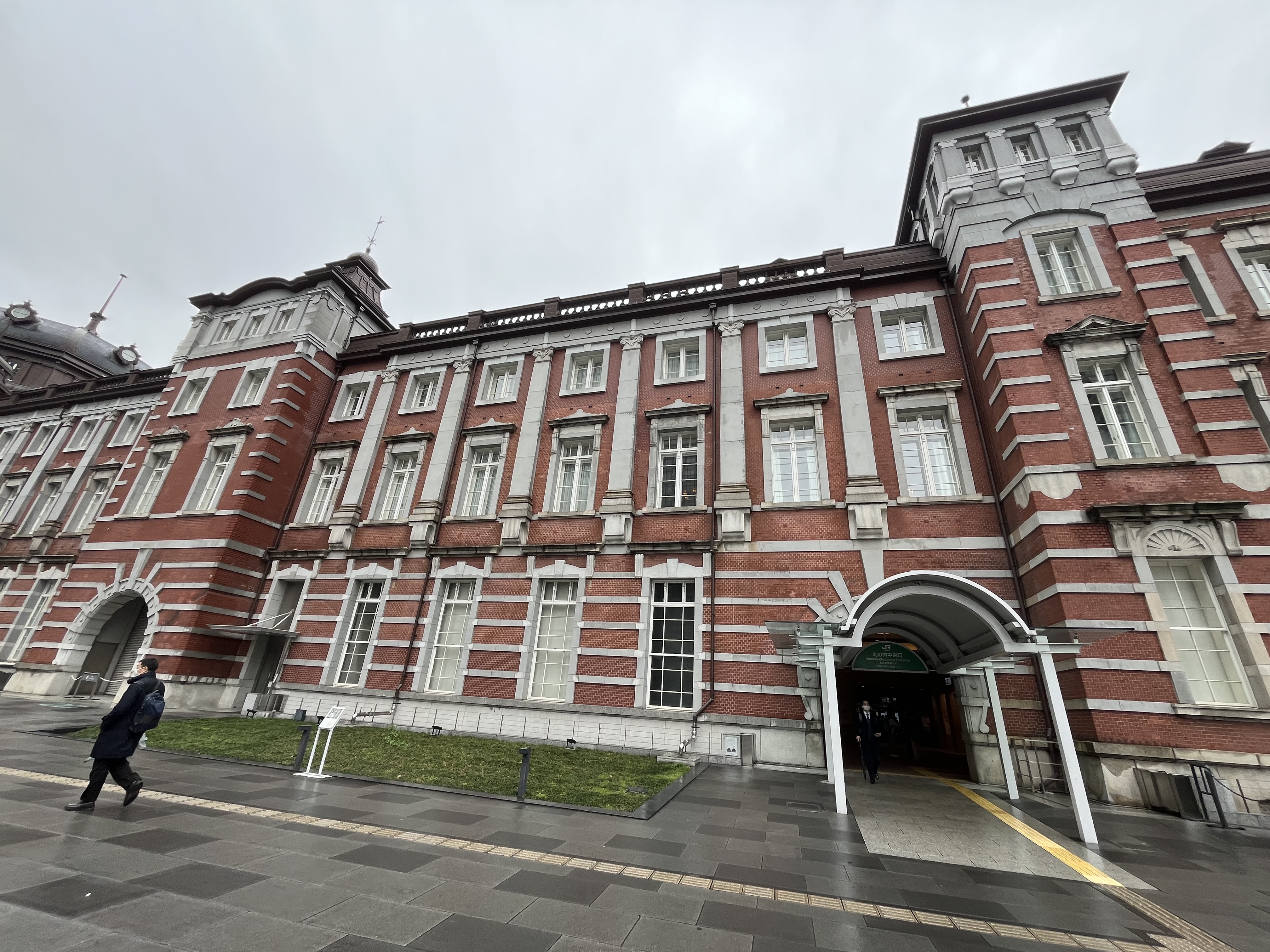 冬の愛車ケアに最適 手洗い洗車と安全点検のポイント紹介