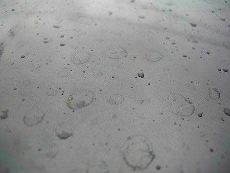 炎天下での洗車、実はおすすめできないってご存じですか？🌞🚗