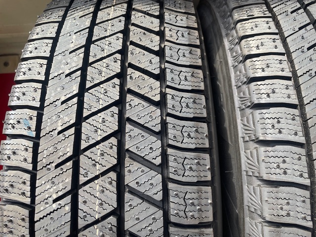 冬の安全運転に必須スタッドレスタイヤ交換とお得情報🚗⛄