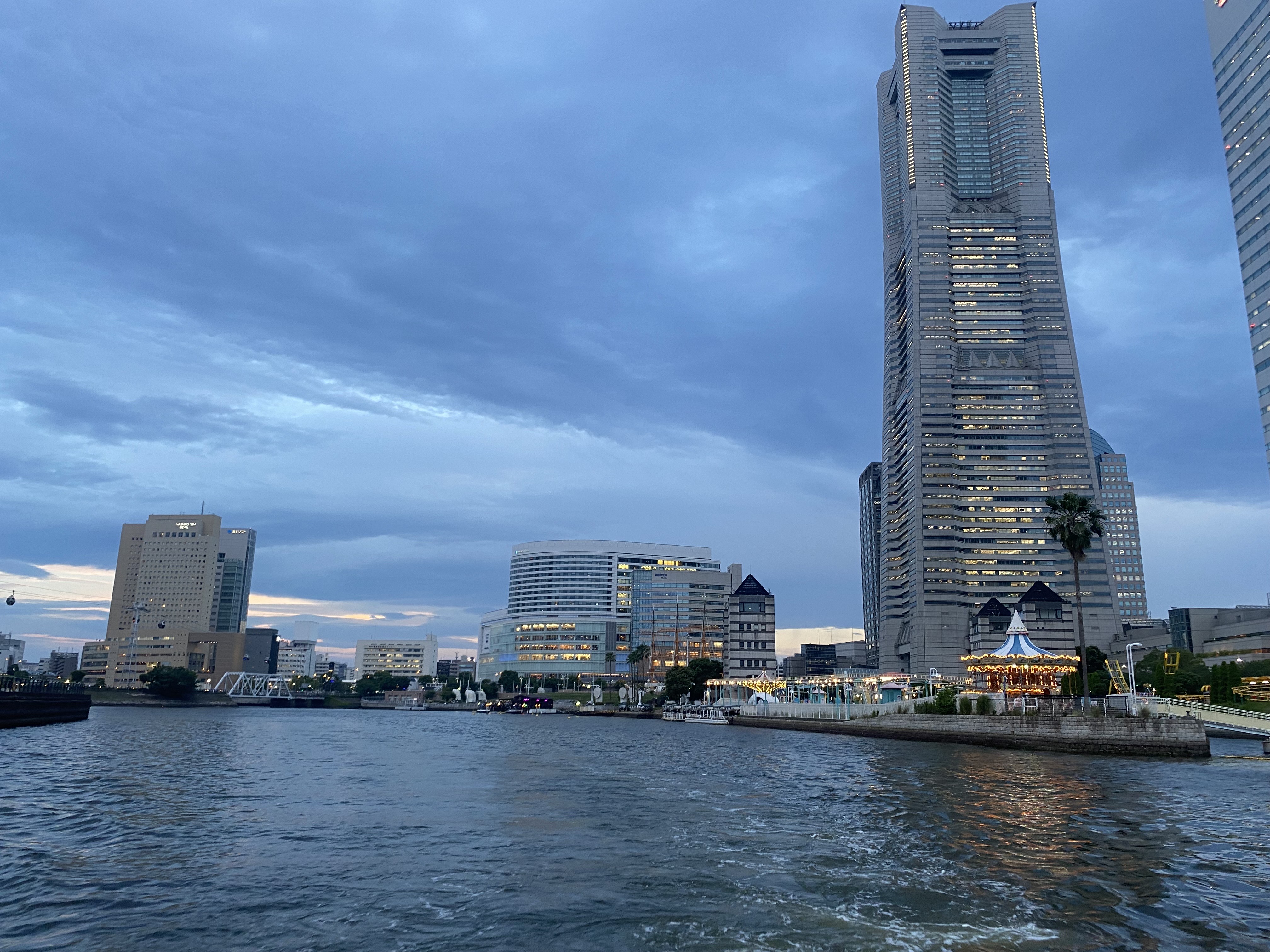 プリウス手洗い洗車と秋の愛車メンテナンスポイント🍂