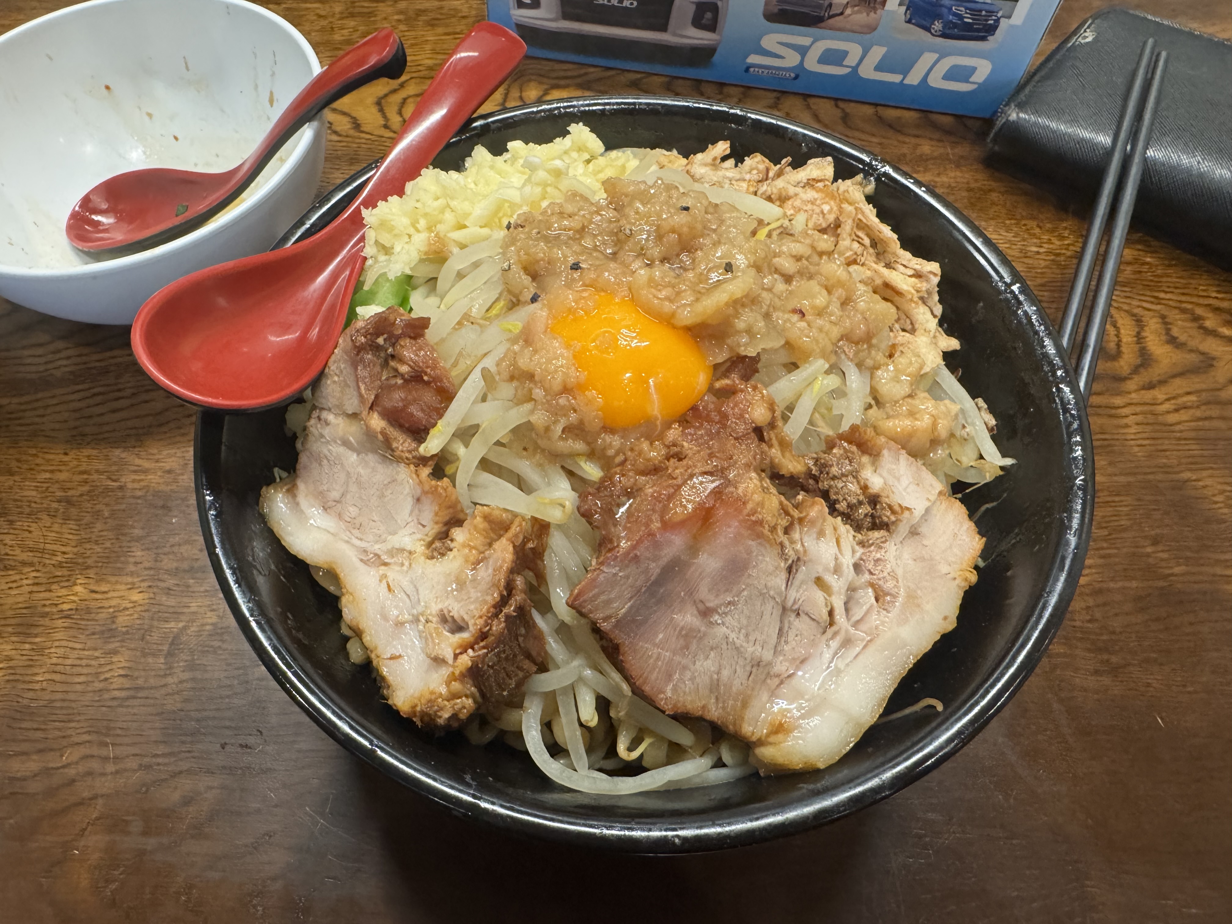 春のドライブ前にチェックしたい車ケアとおすすめラーメン店情報🍜