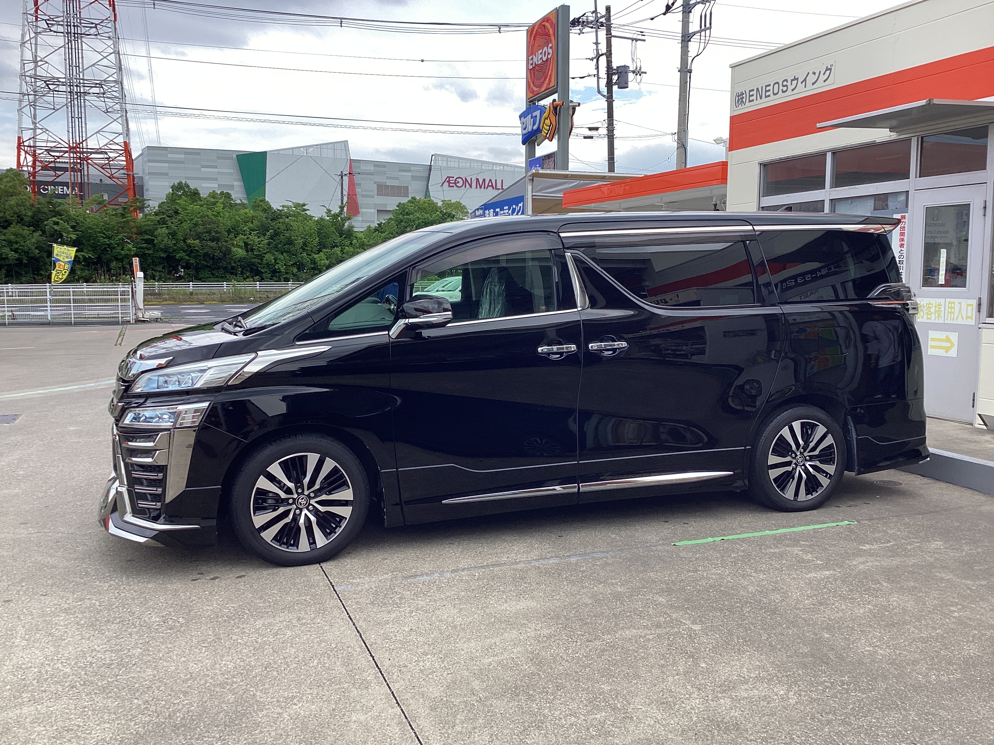 手洗い洗車でピカピカに✨雨や砂ぼこり対策にも
