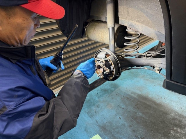 車検でブレーキシュー交換