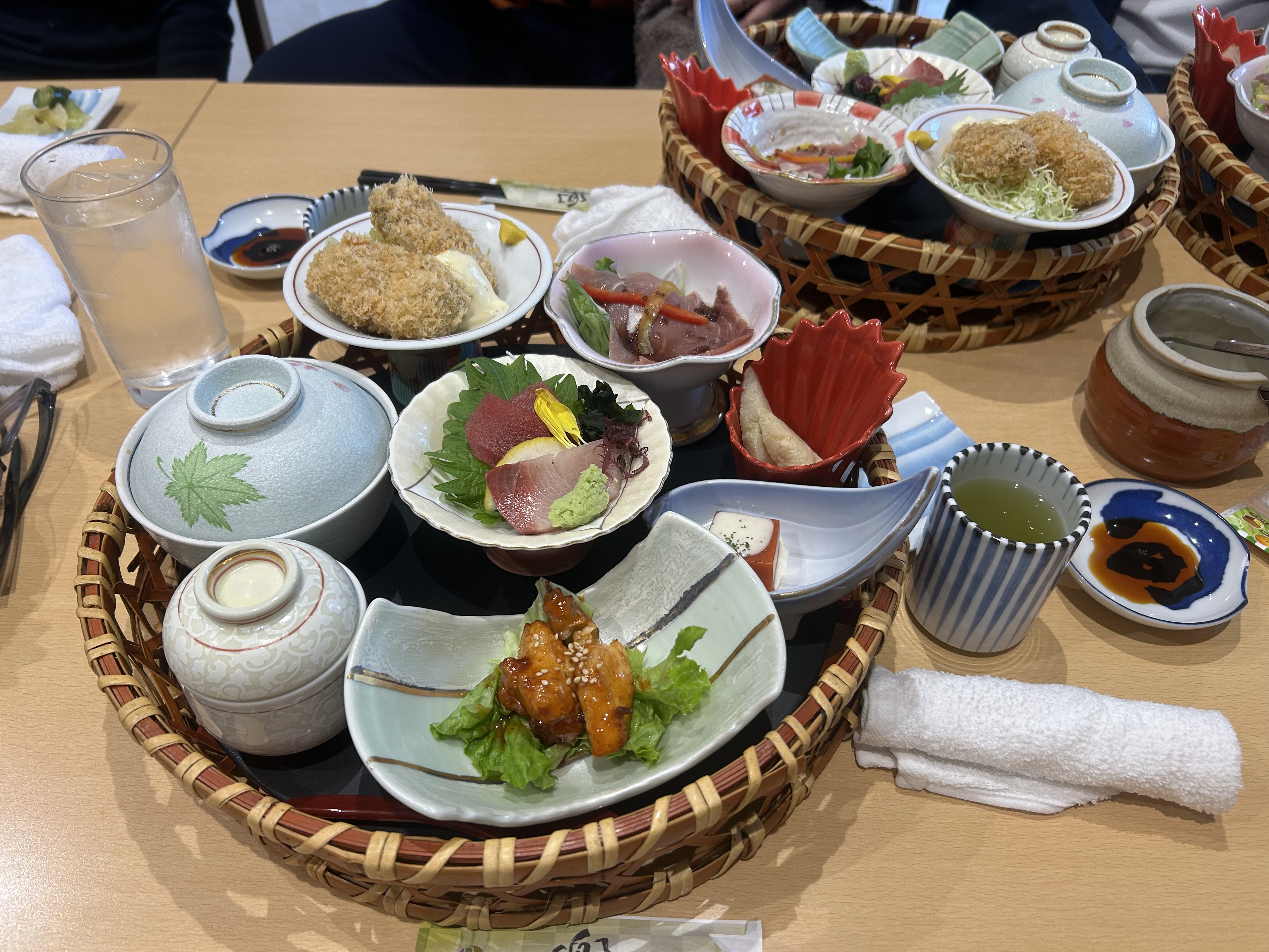 冬の安全運転に役立つタイヤ交換と車点検のポイント🚗