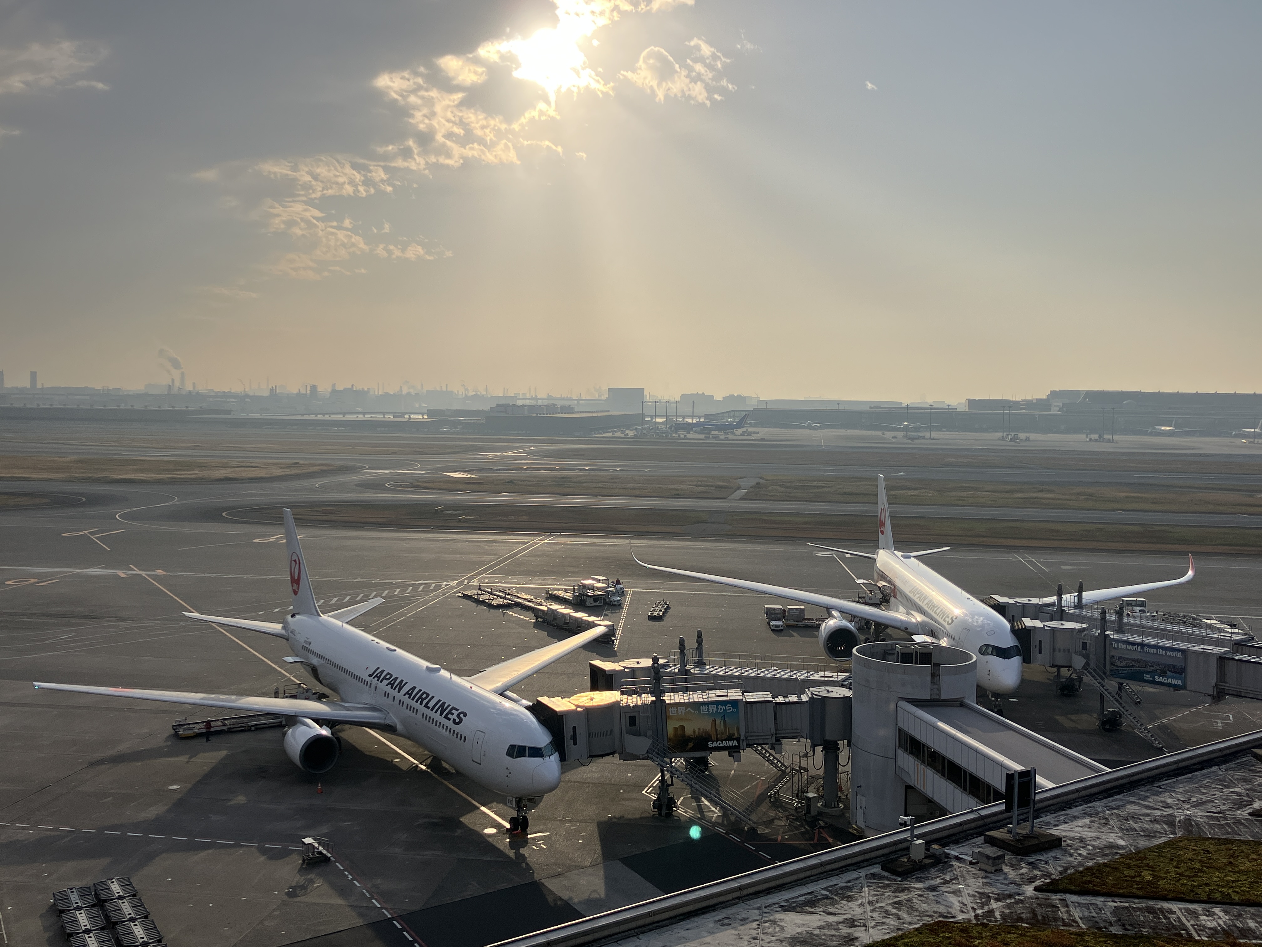 冬の安心ドライブに必須 タイヤ点検と半額洗車キャンペーン情報🚗