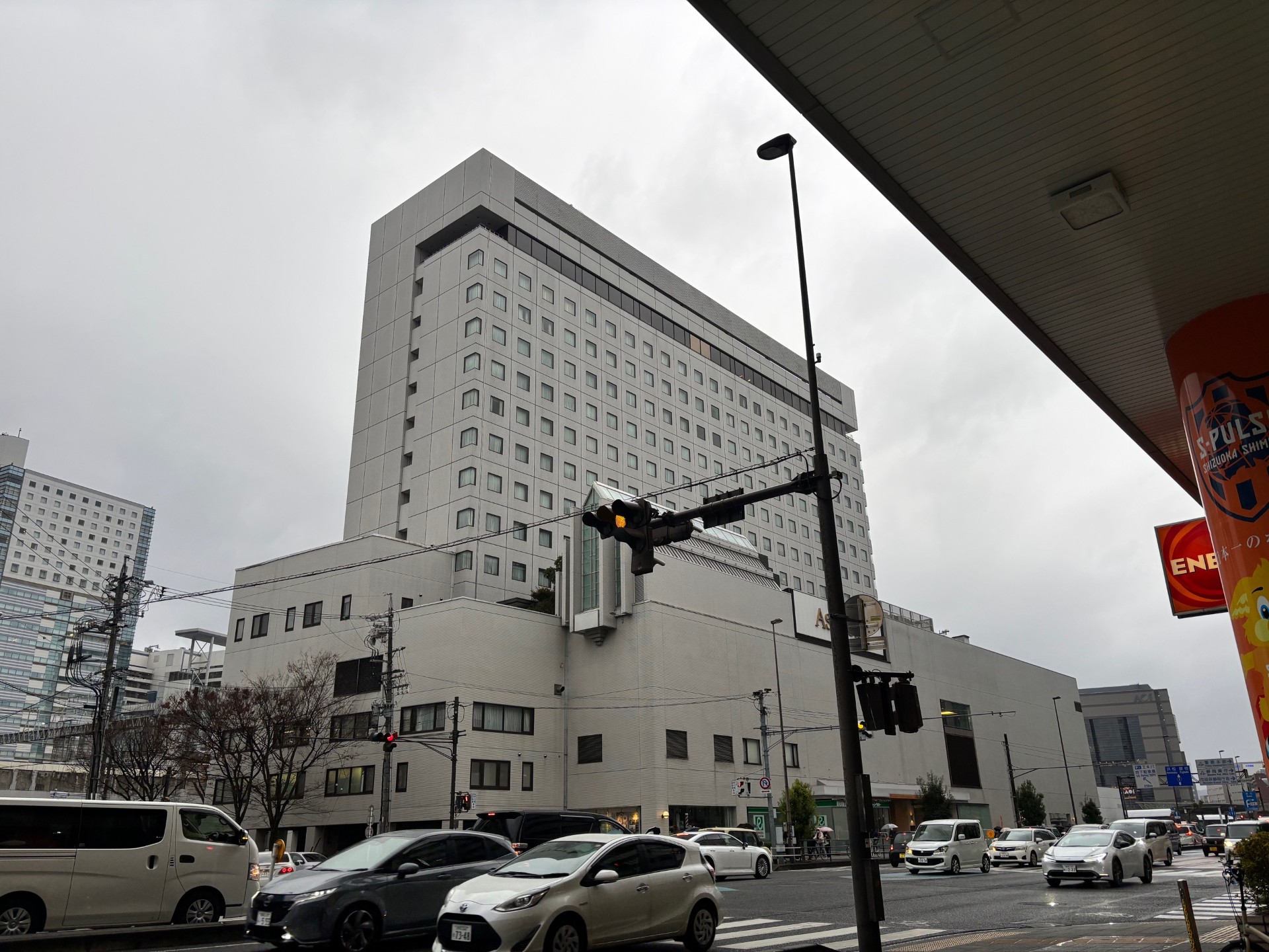 雨の日でも安心冬の洗車と安全点検ポイント静岡SSからのアドバイス🚗