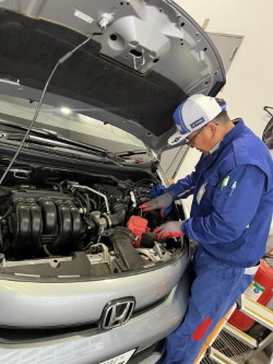 春の車トラブル対策バッテリー点検で安心ドライブを🚗