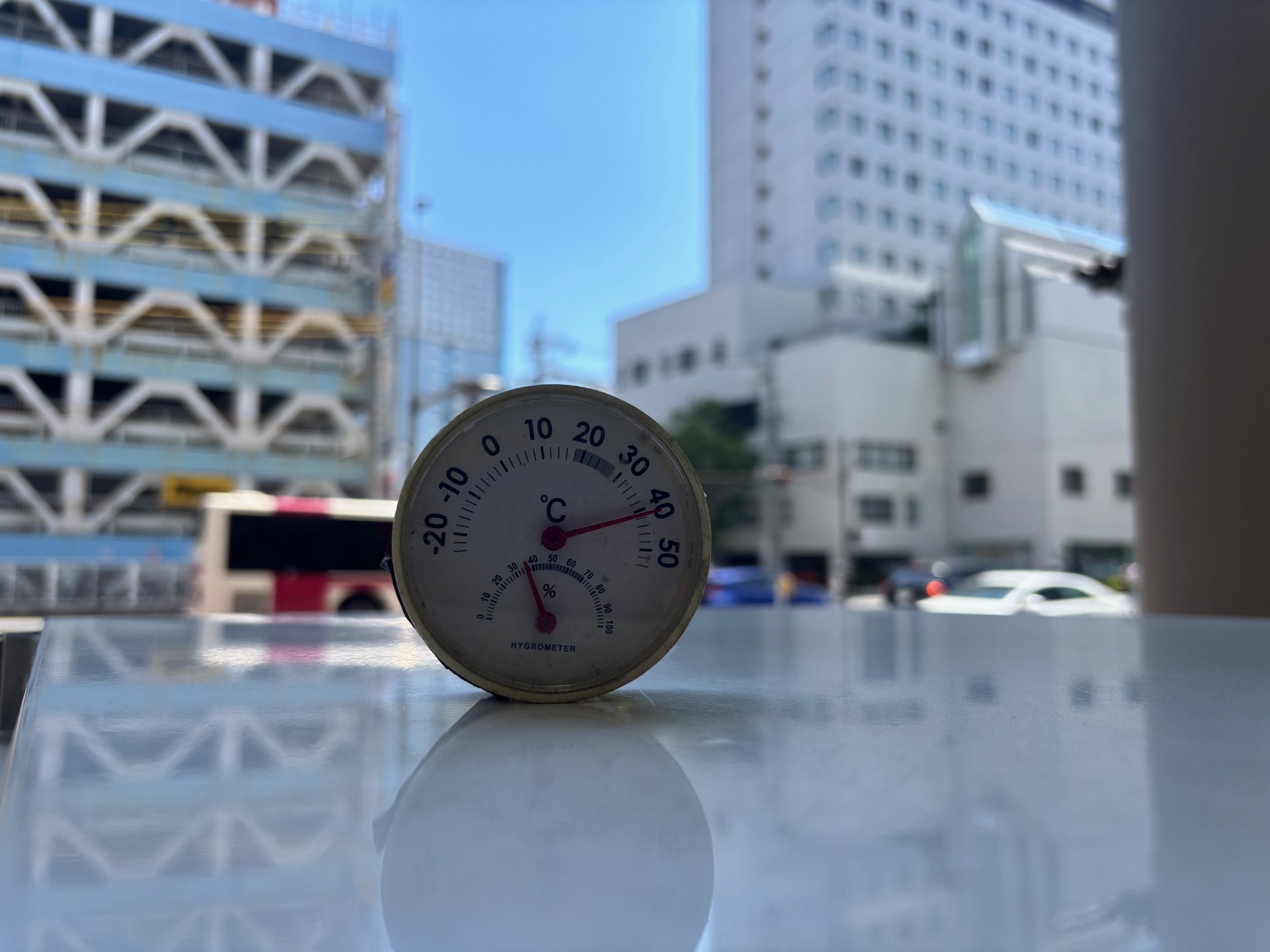 エアコン不調はガス不足が原因かも 夏の快適ドライブ対策☀️