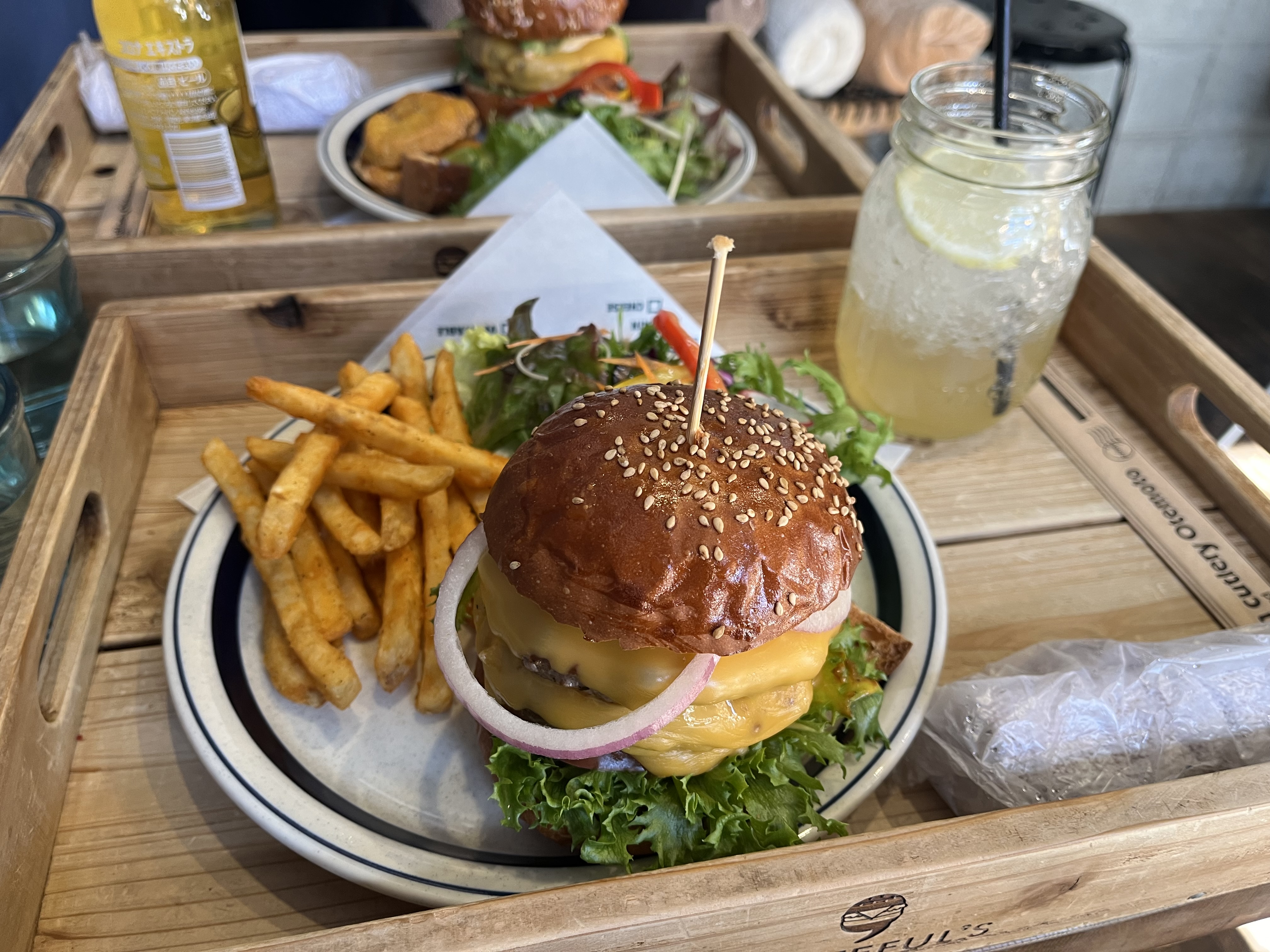 冬の手洗い洗車で愛車ピカピカに❄️清水西SSのおすすめケア