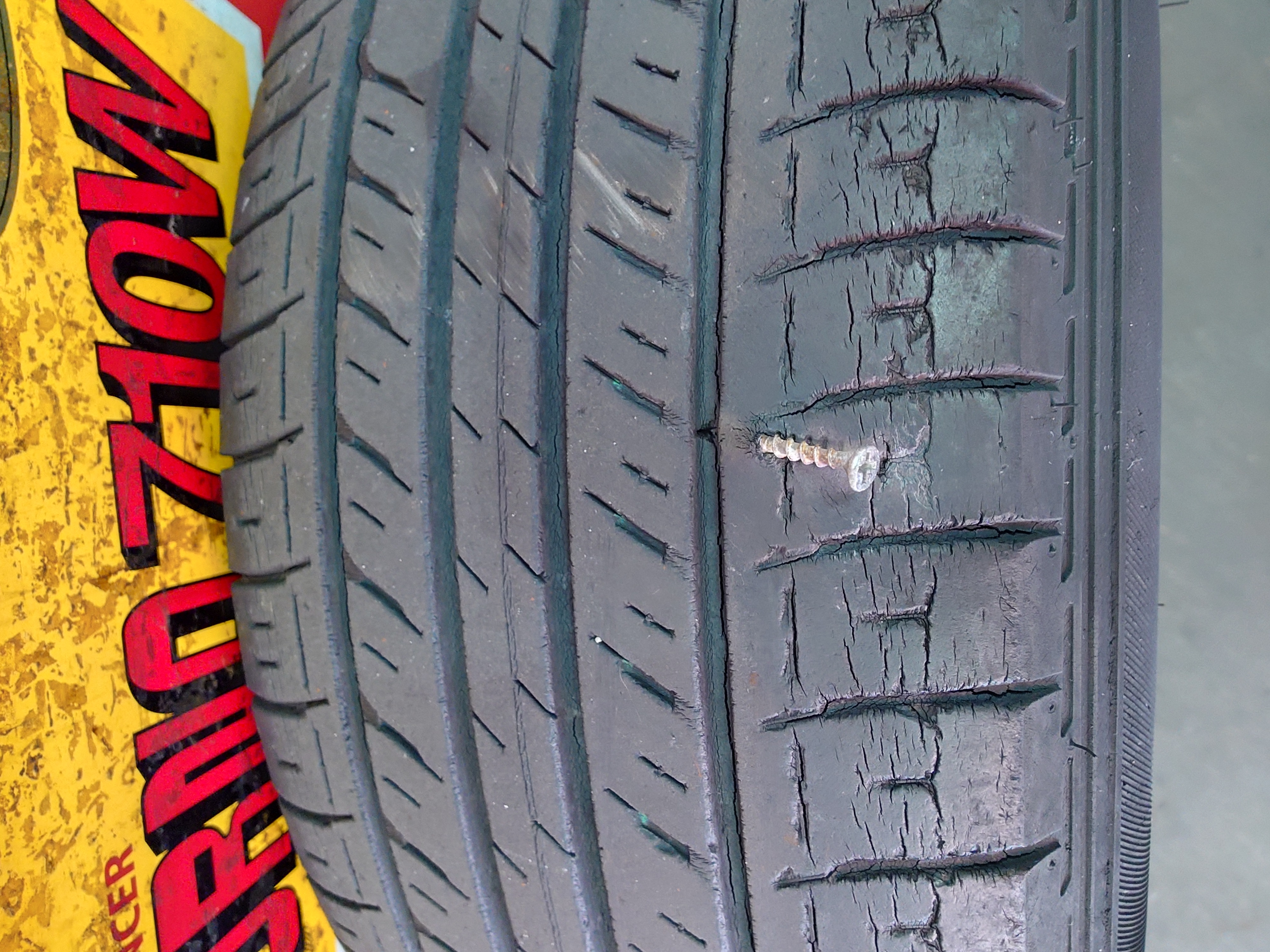 春の車メンテポイントとタイヤトラブル対策を解説します🚗