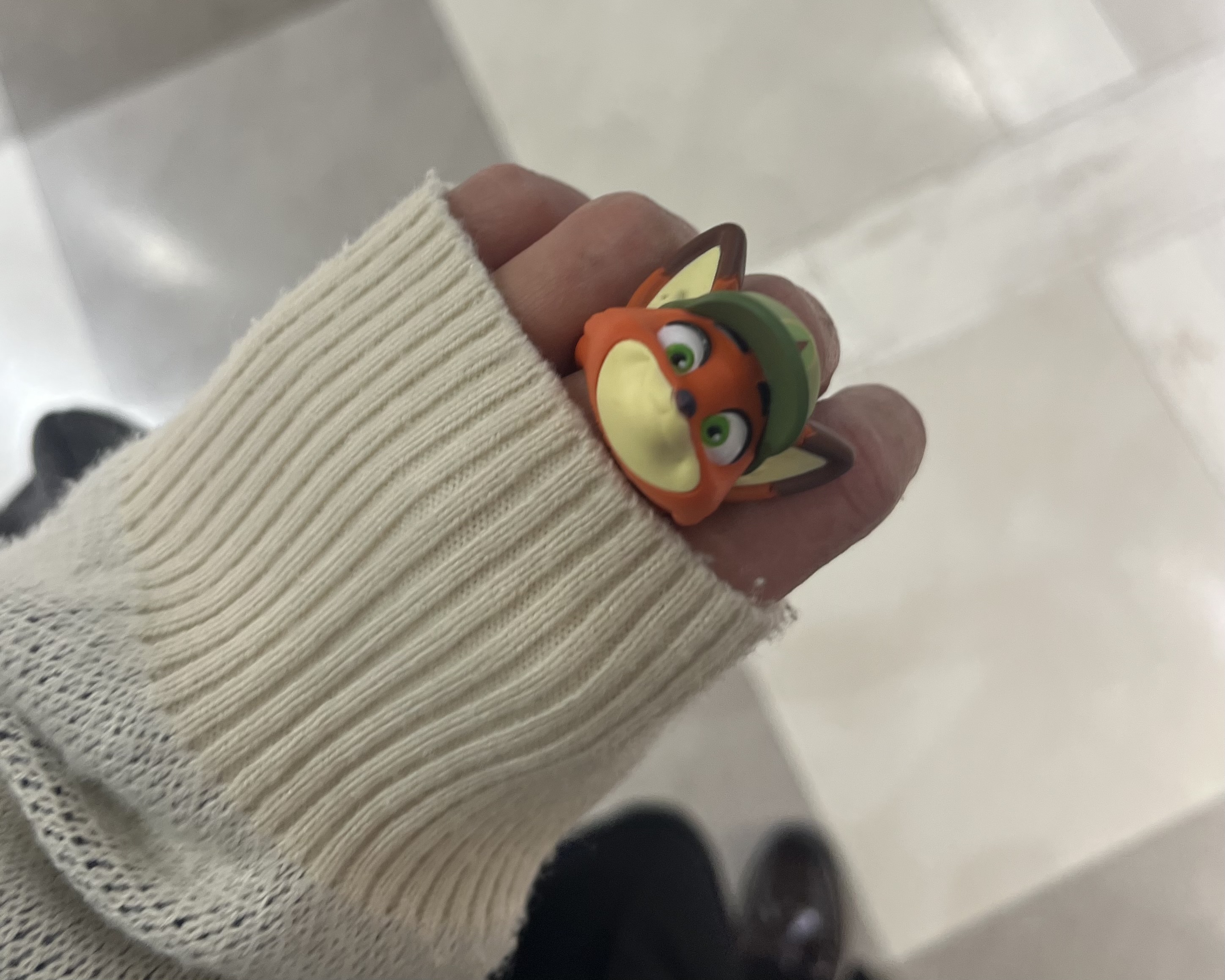 秋の手洗い洗車で愛車ピカピカに!点検もお任せください🚗✨