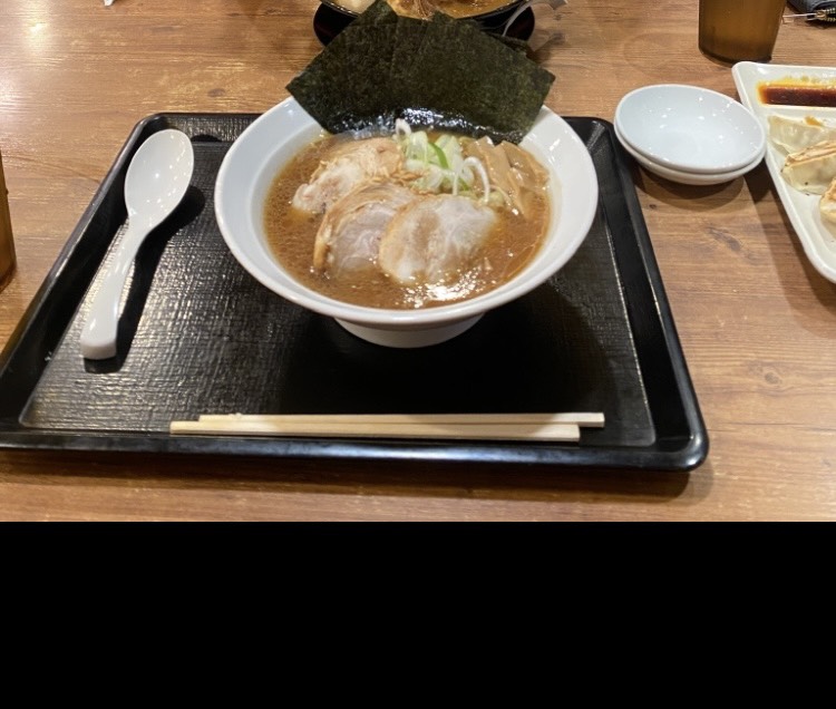 秋の車メンテナンスは手洗い洗車とタイヤ点検で安心ドライブ🚗