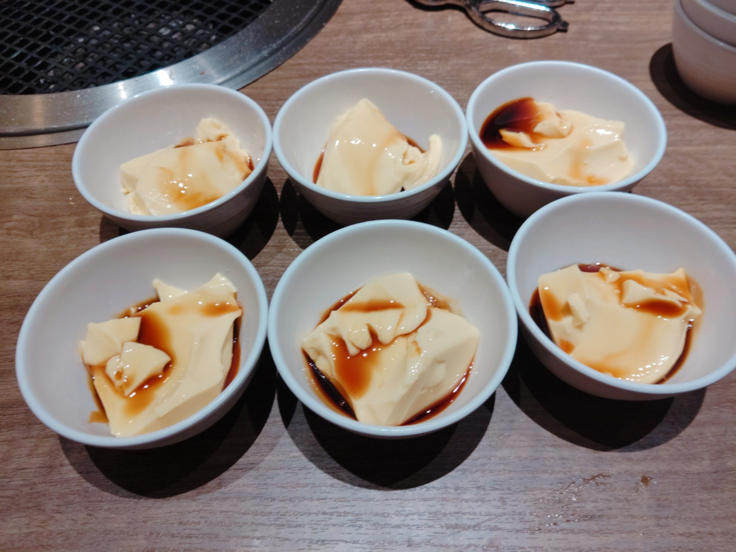 静岡清水インター下りTSで春のハイエースオイル交換と無料点検実施中🌸