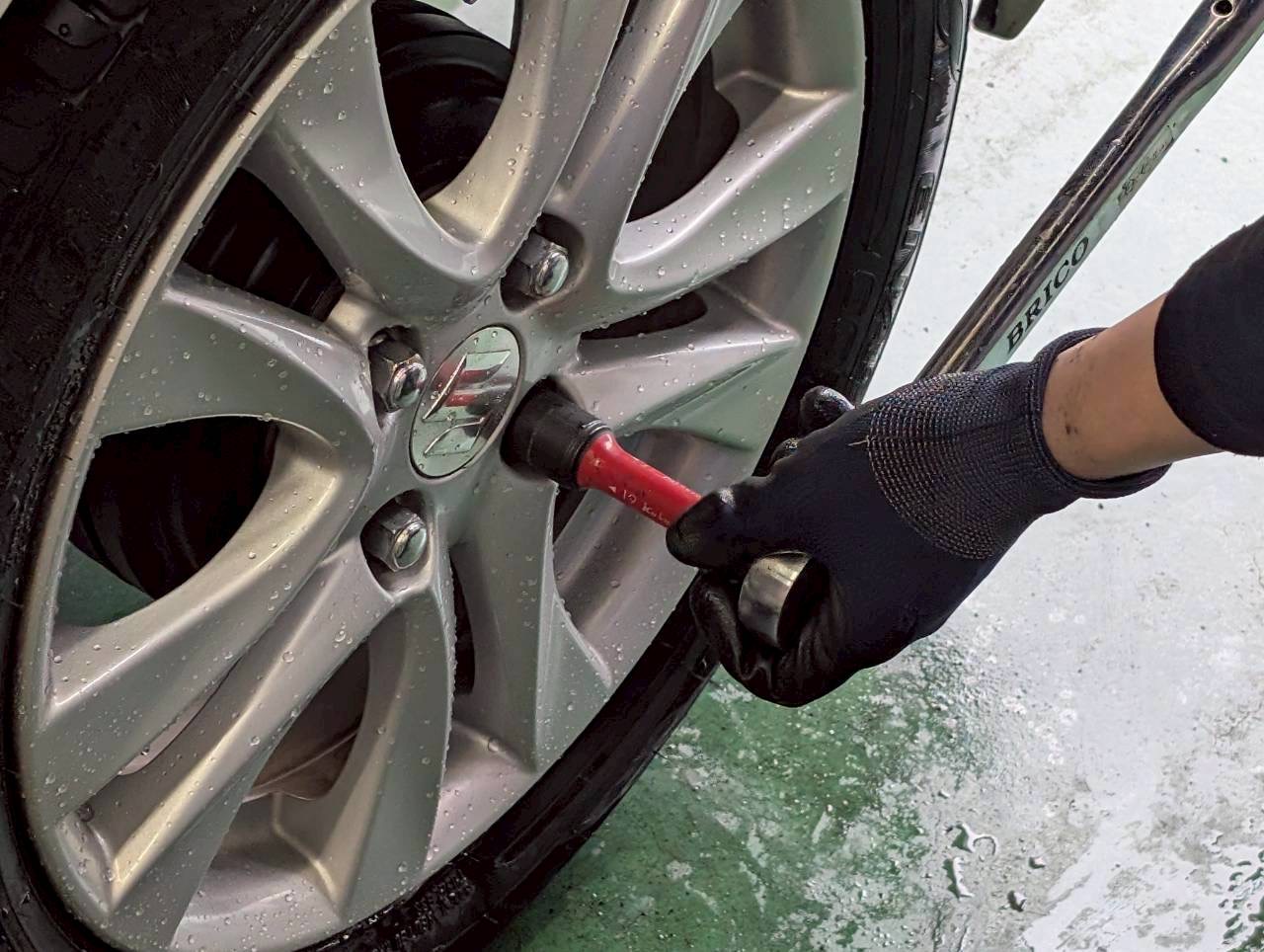 春のタイヤ交換と車メンテナンスで安心ドライブを楽しもう🚗