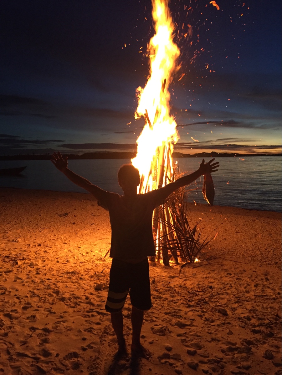 秋のドライブ前にタイヤ点検をかっちゃんが優しくサポート🚗