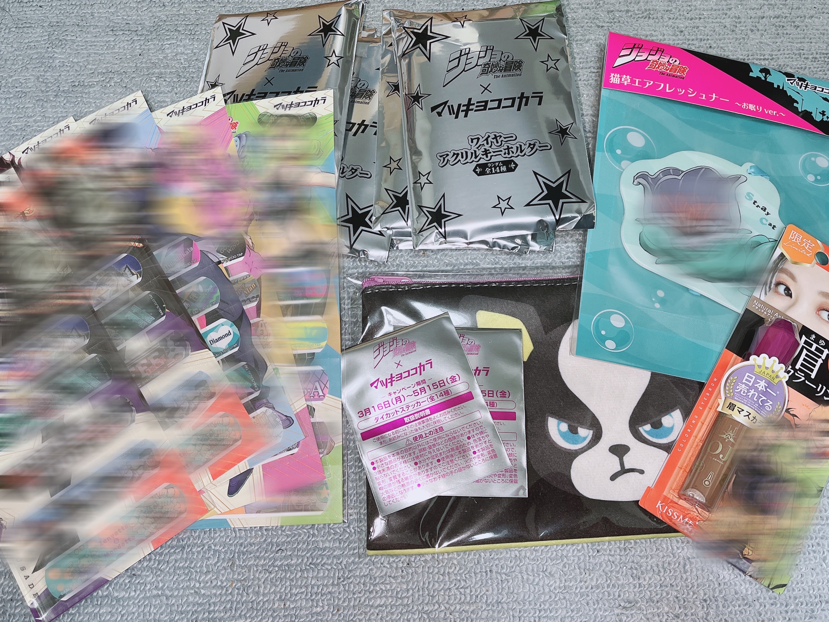 ｼﾞｮｼﾞｮ×ﾏﾂｷﾖｺｺｶﾗ、コラボグッズ！！