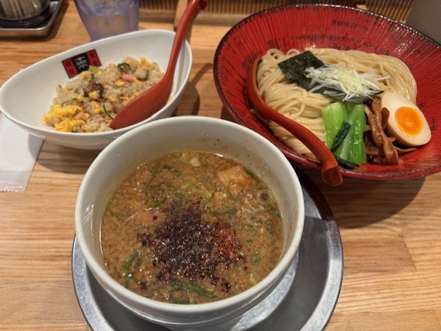 私の燃料はラーメンです