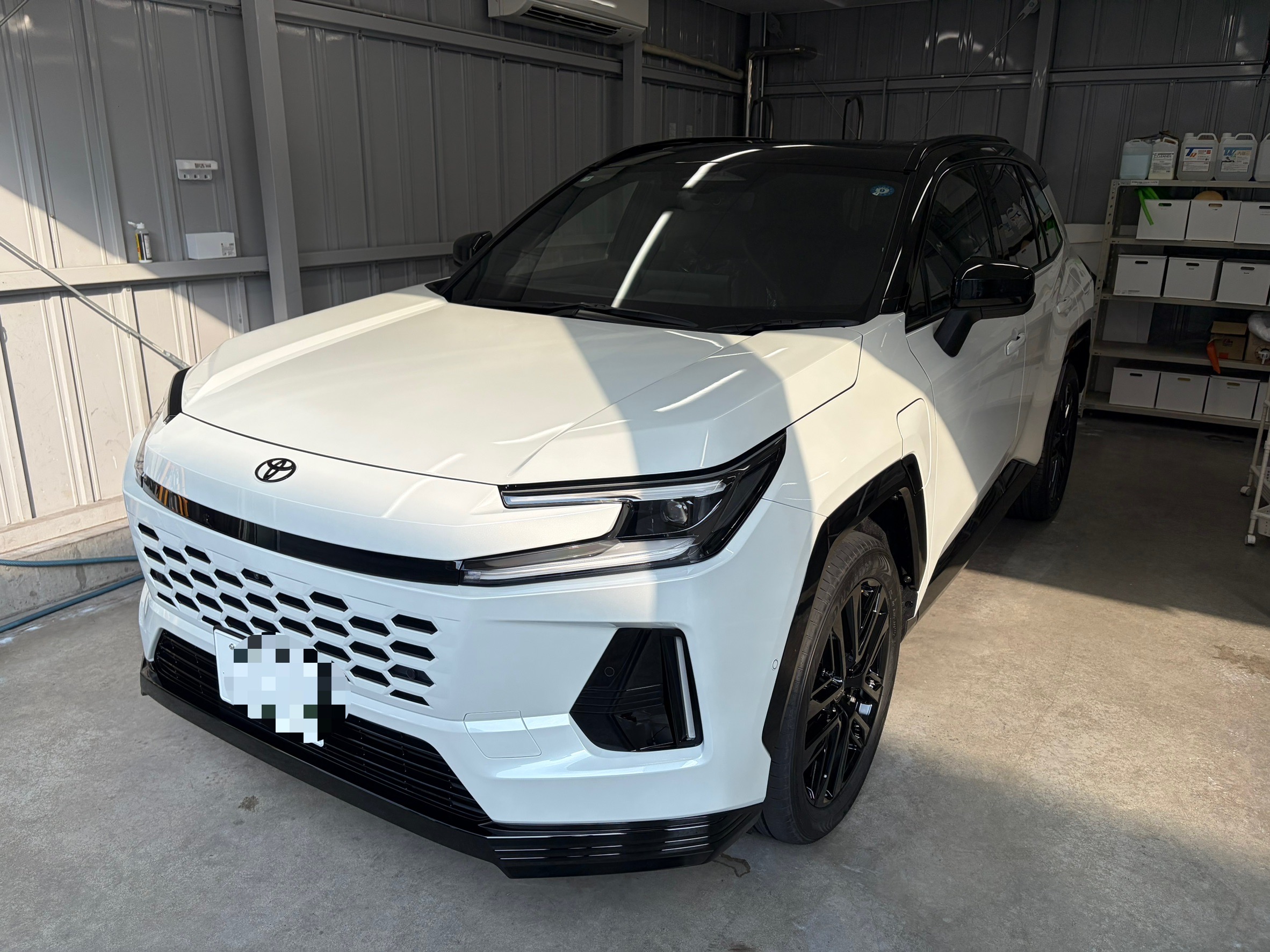 トヨタRAV4 PHVにおすすめ夏のクリスタルキーパー施工✨車を守る秘訣