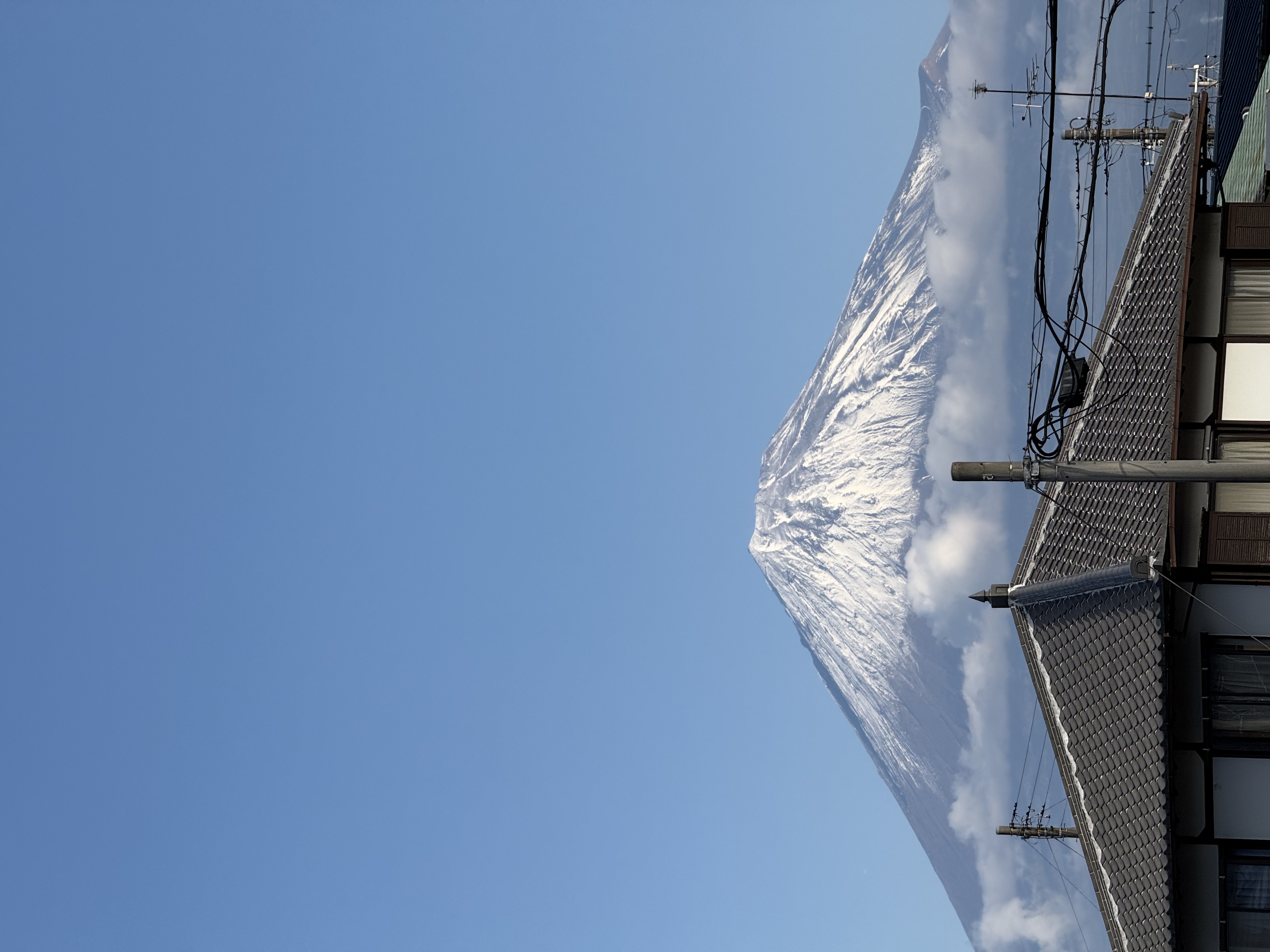 冬の安全運転に必須スタッドレスタイヤ交換と点検情報⛄️