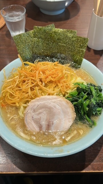 こいつのために東京へ行きました。