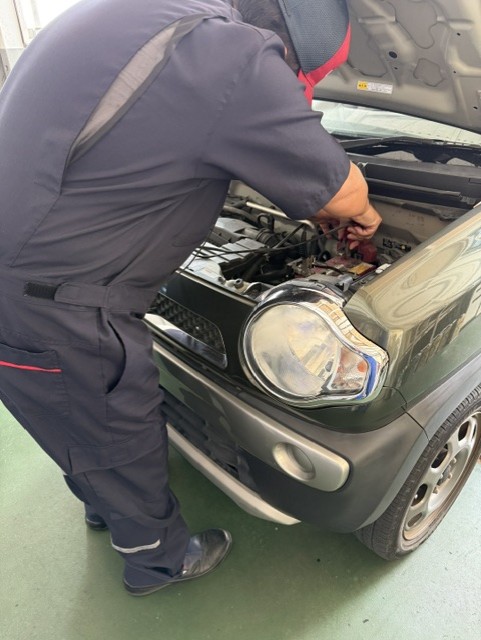 夏のドライブ前におすすめセルフ沓谷SSのタイヤ交換と安全点検🚗
