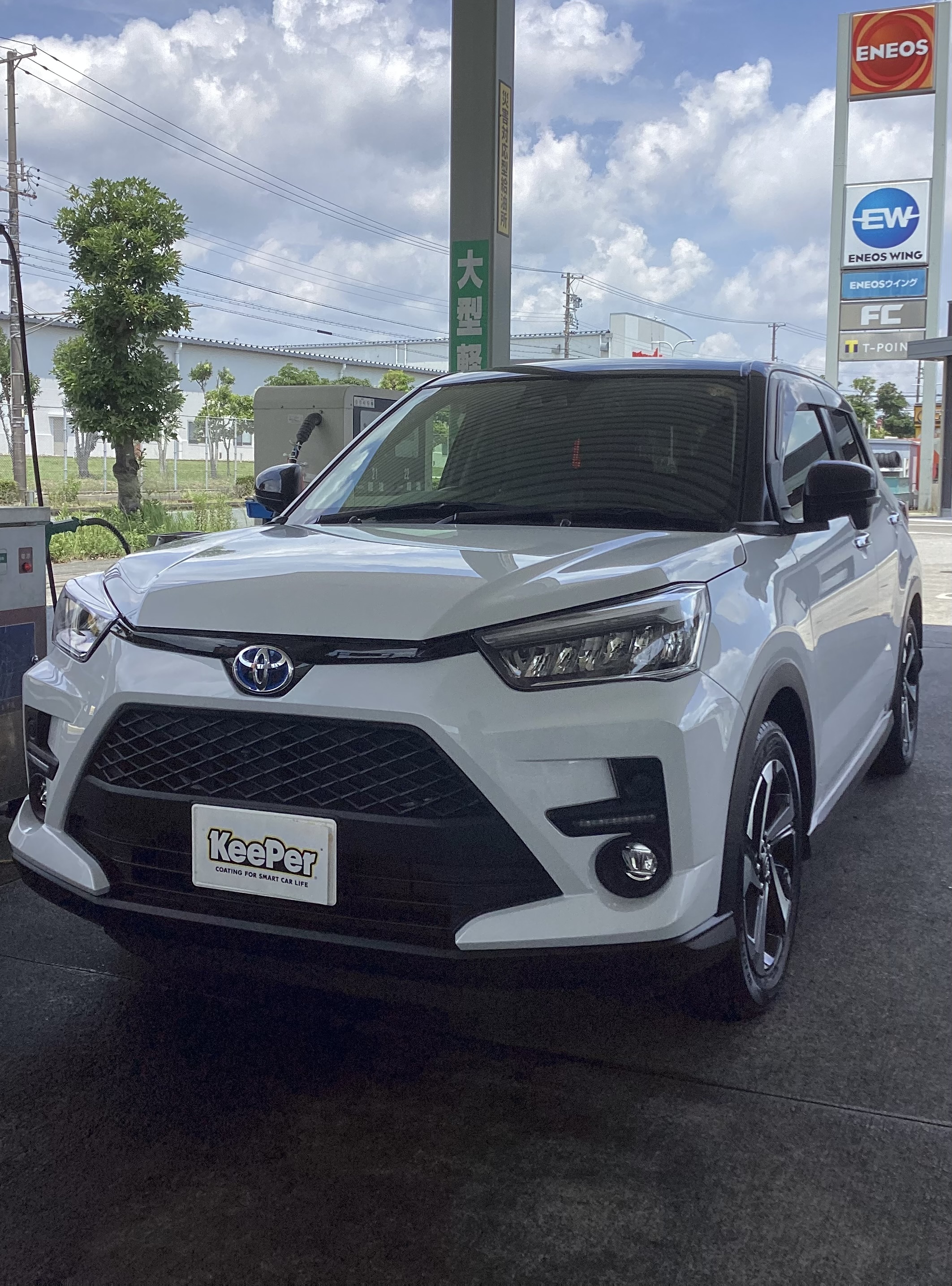 夏の車メンテは浜松高丘西TSでキーパーコーティング10%オフ中✨