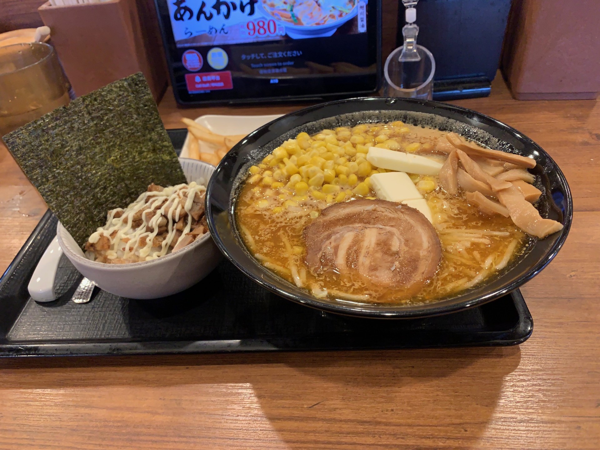 冬のドライブ安心！セルフ上山梨SSのオイル交換と洗車体験🚗✨