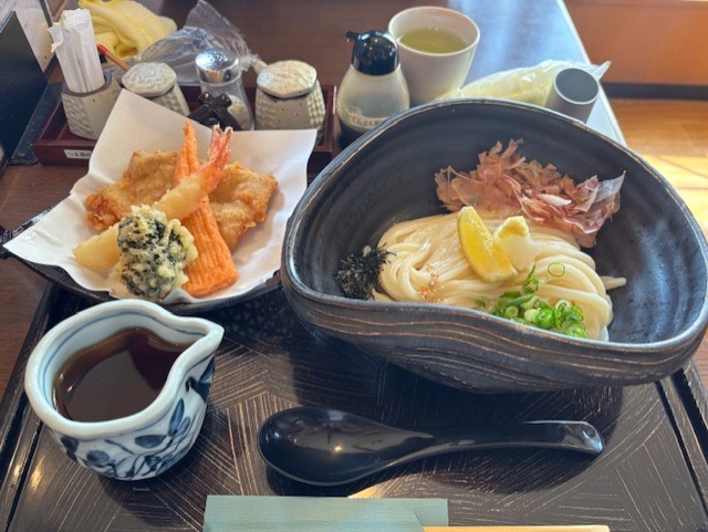 春のドライブ応援セルフ上山梨SSでタイヤ点検と安心メンテナンス🚗