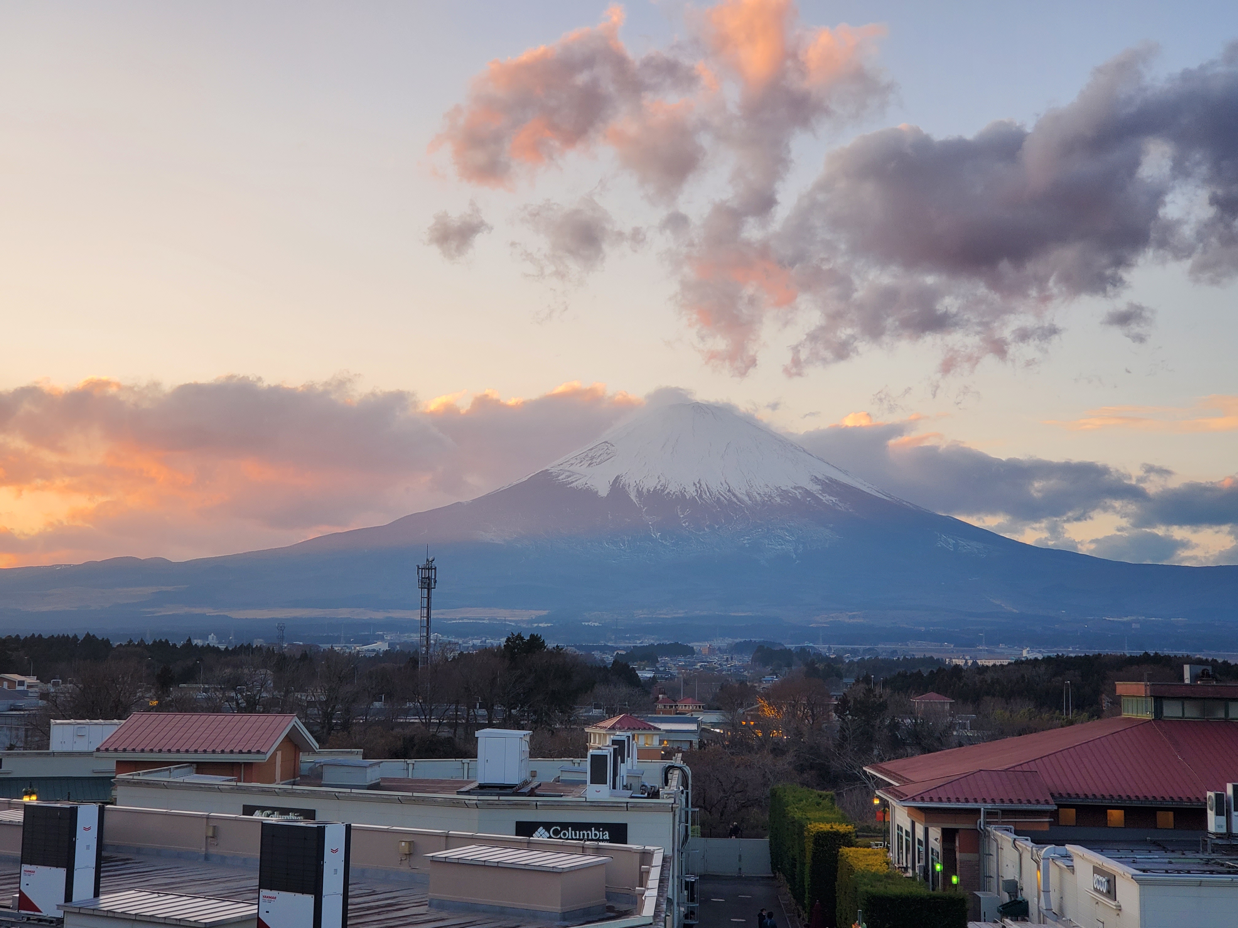 冬の車メンテナンスで安心ドライブをサポート🚗ENEOS掛川TSのおすすめポイント