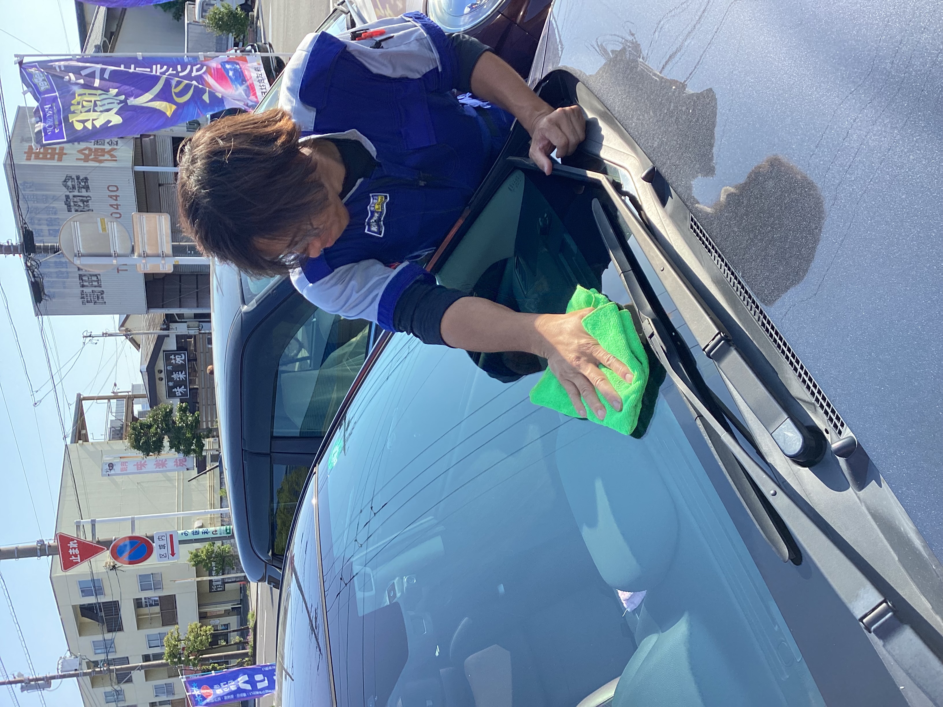 春の花粉や雨対策に窓拭き＆車点検サービスで安心ドライブ🚗