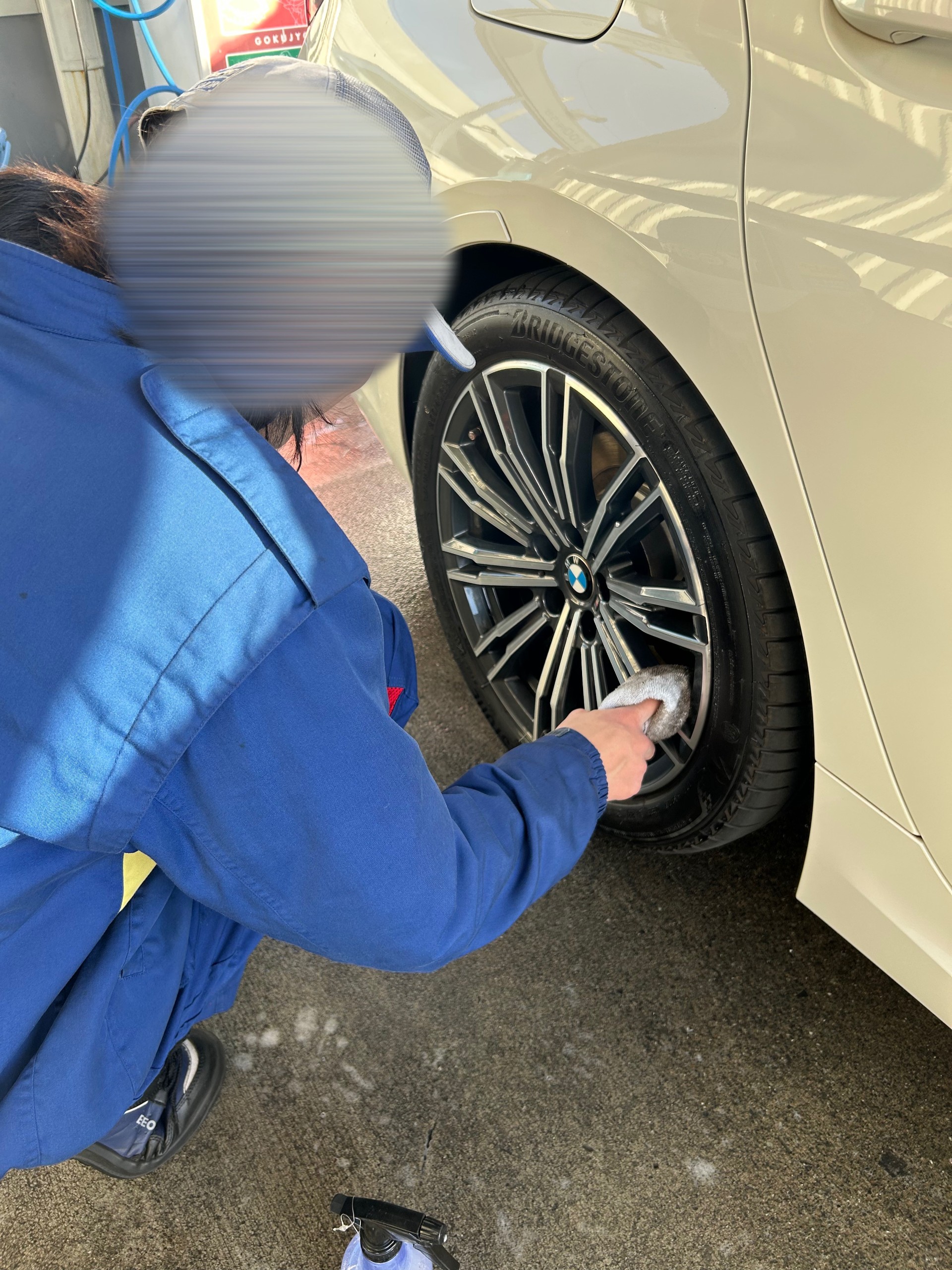 冬の安全運転に必須のタイヤ点検と洗車ポイント🚗✨