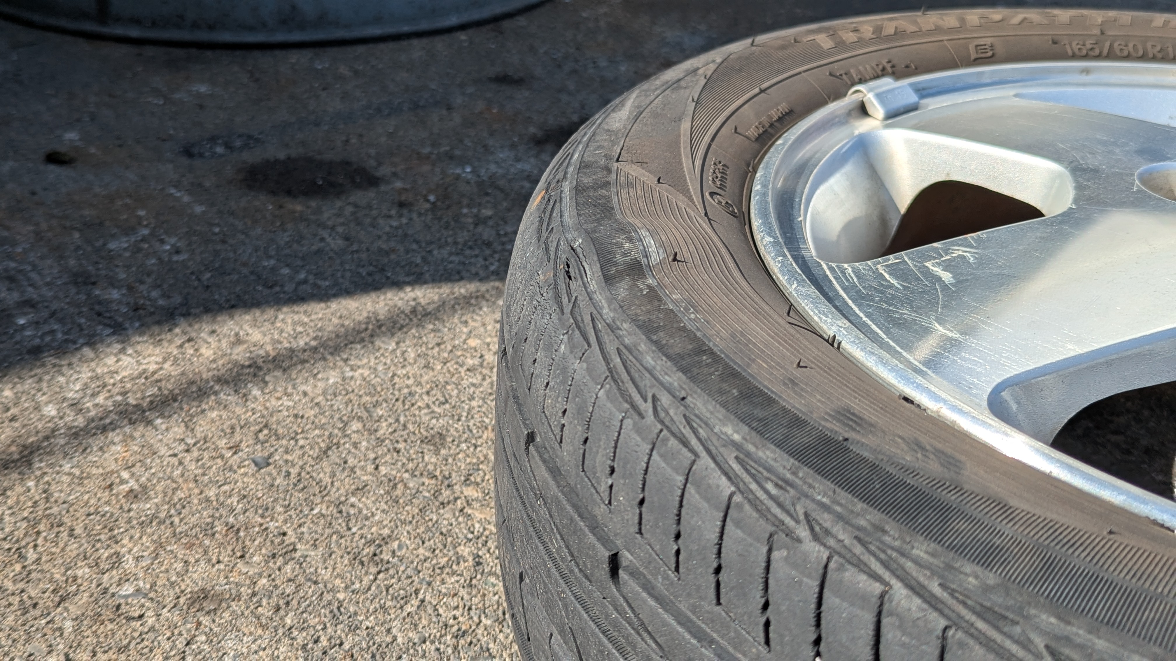 静岡丸子TSで学ぶ安全タイヤ点検と交換のポイント🚗