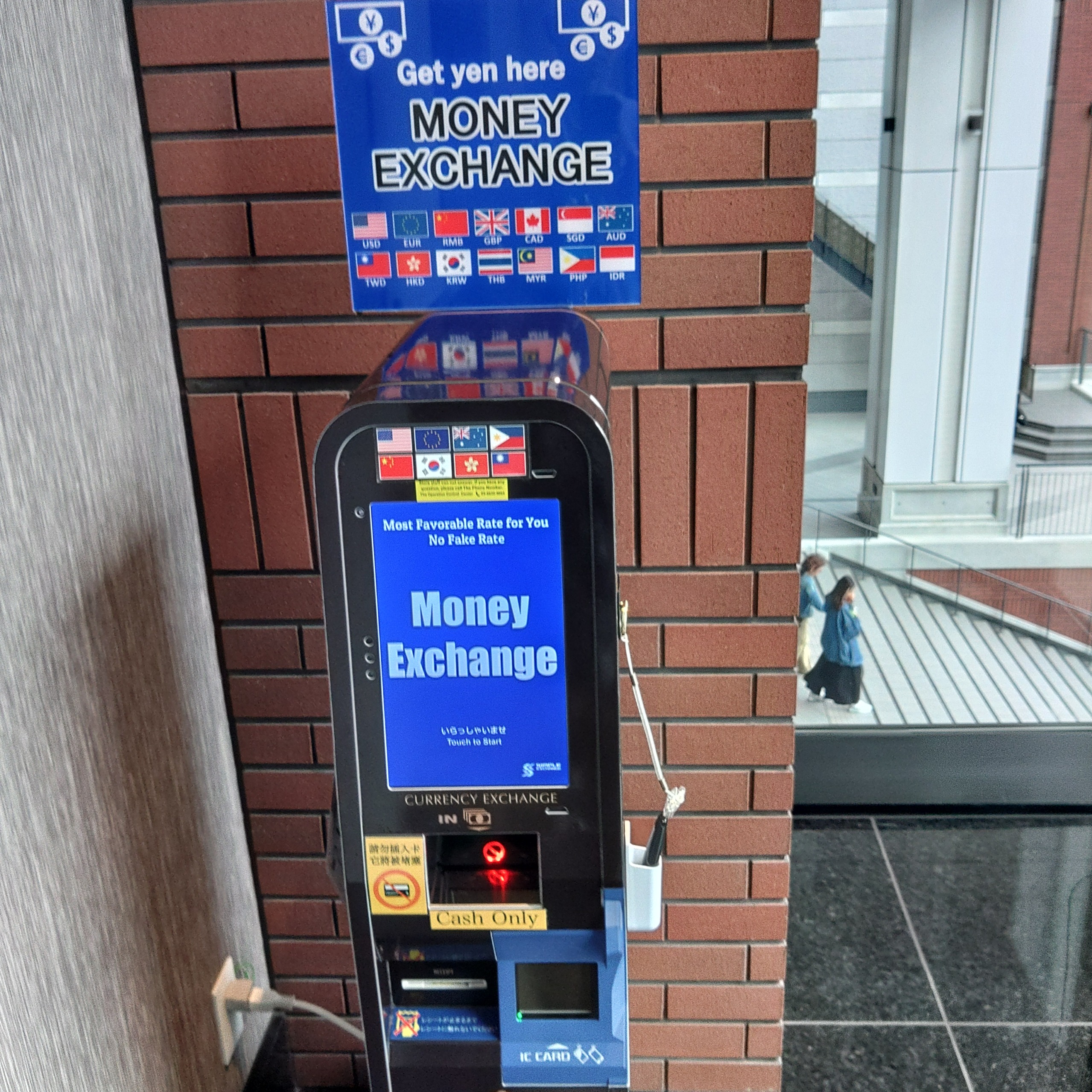 秋冬のタイヤ交換とコーティングで愛車を快適に守ろう🚗