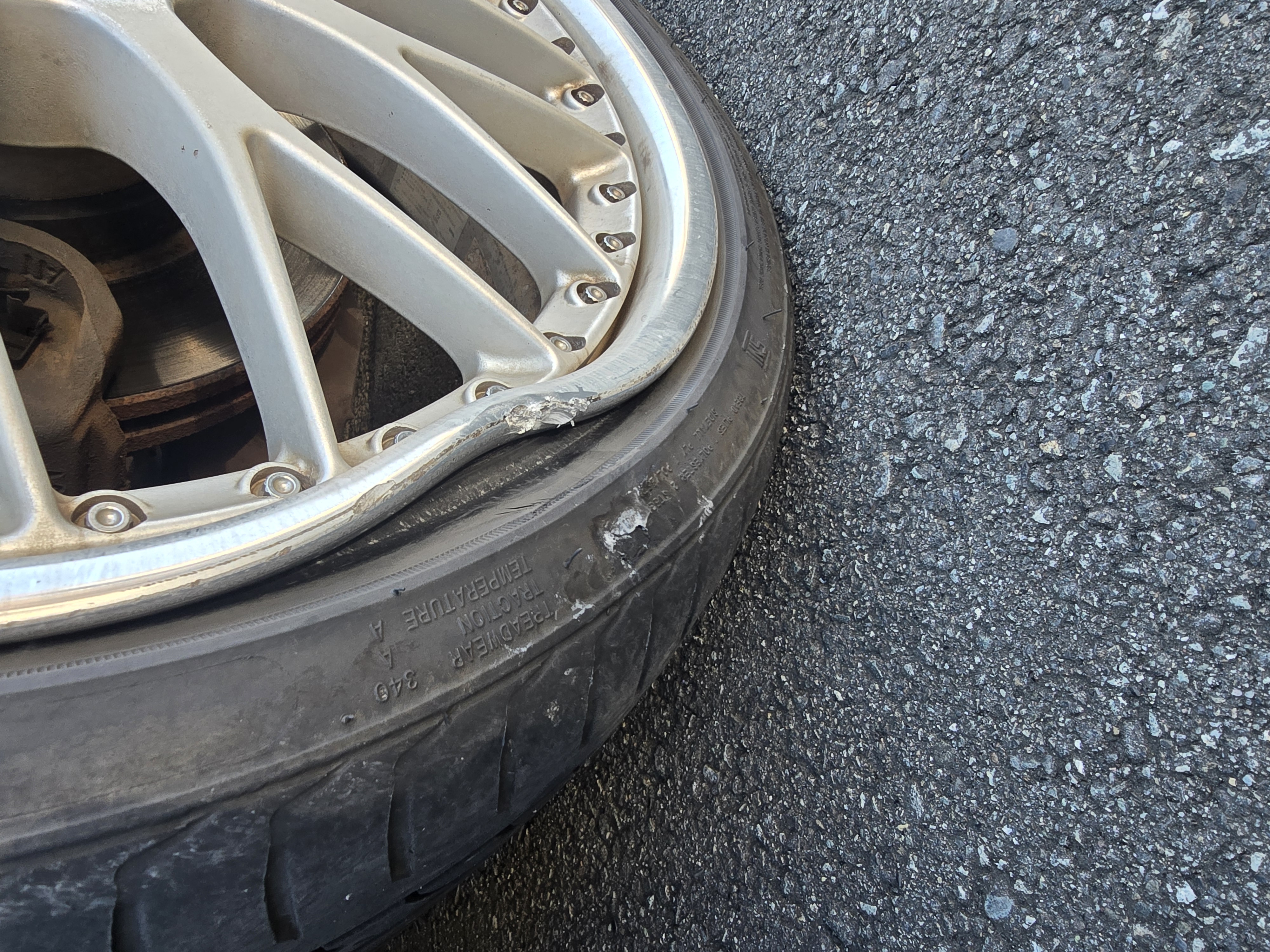 やっちゃった笑