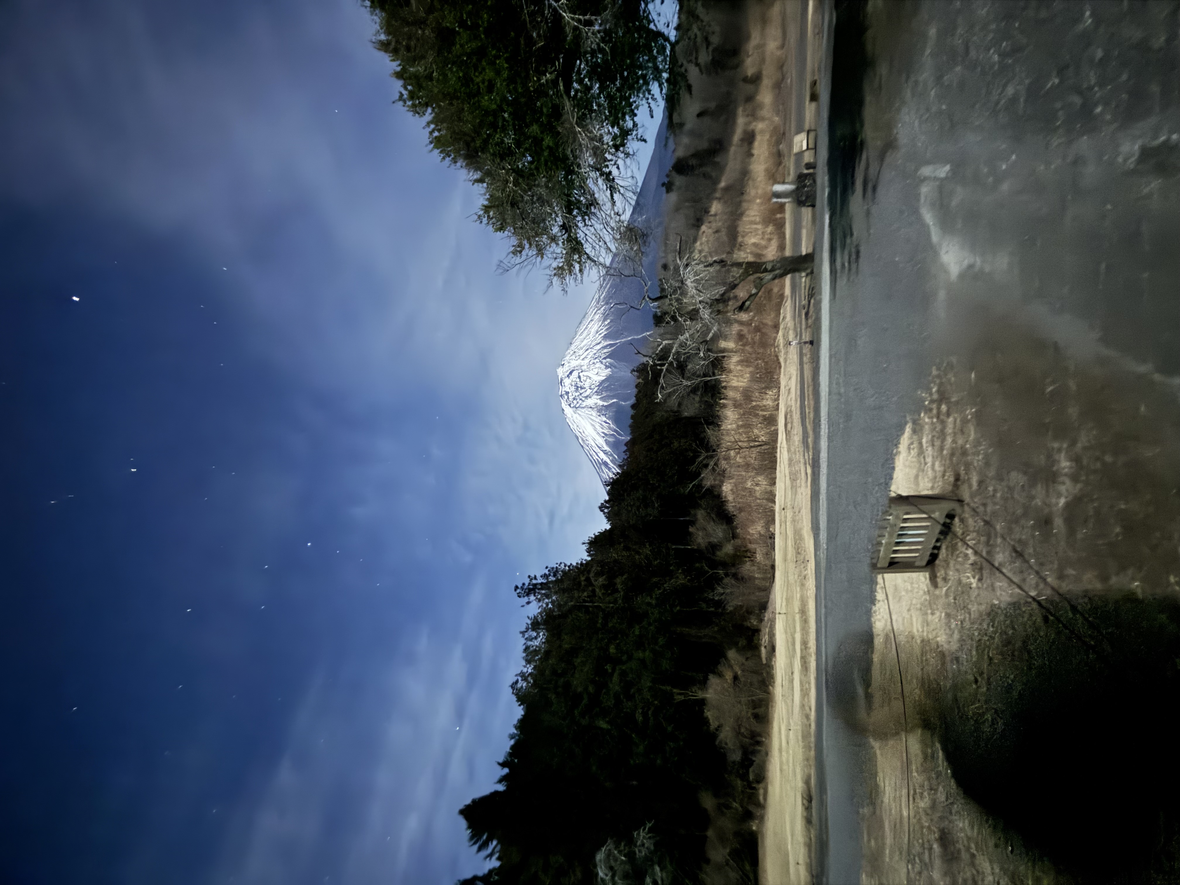 春のドライブを快適にする車メンテナンスと富士山夜景の魅力🌸