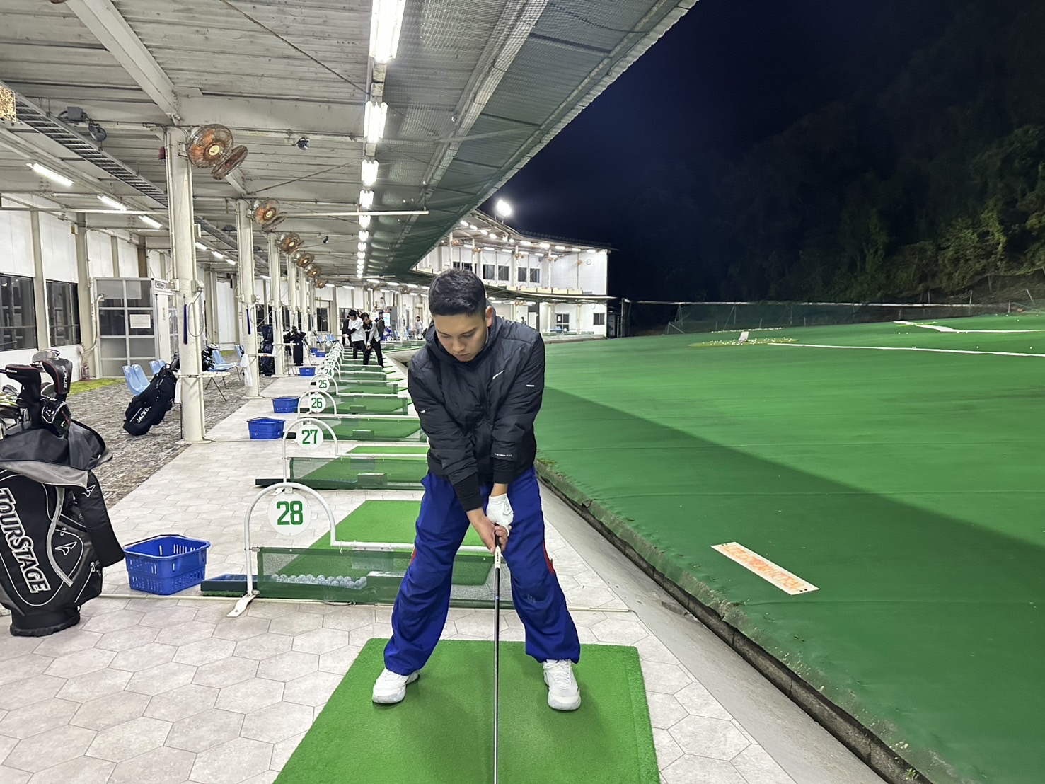 セルフ村松SSで秋の車メンテとゴルフ初心者の楽しみ方⛳️