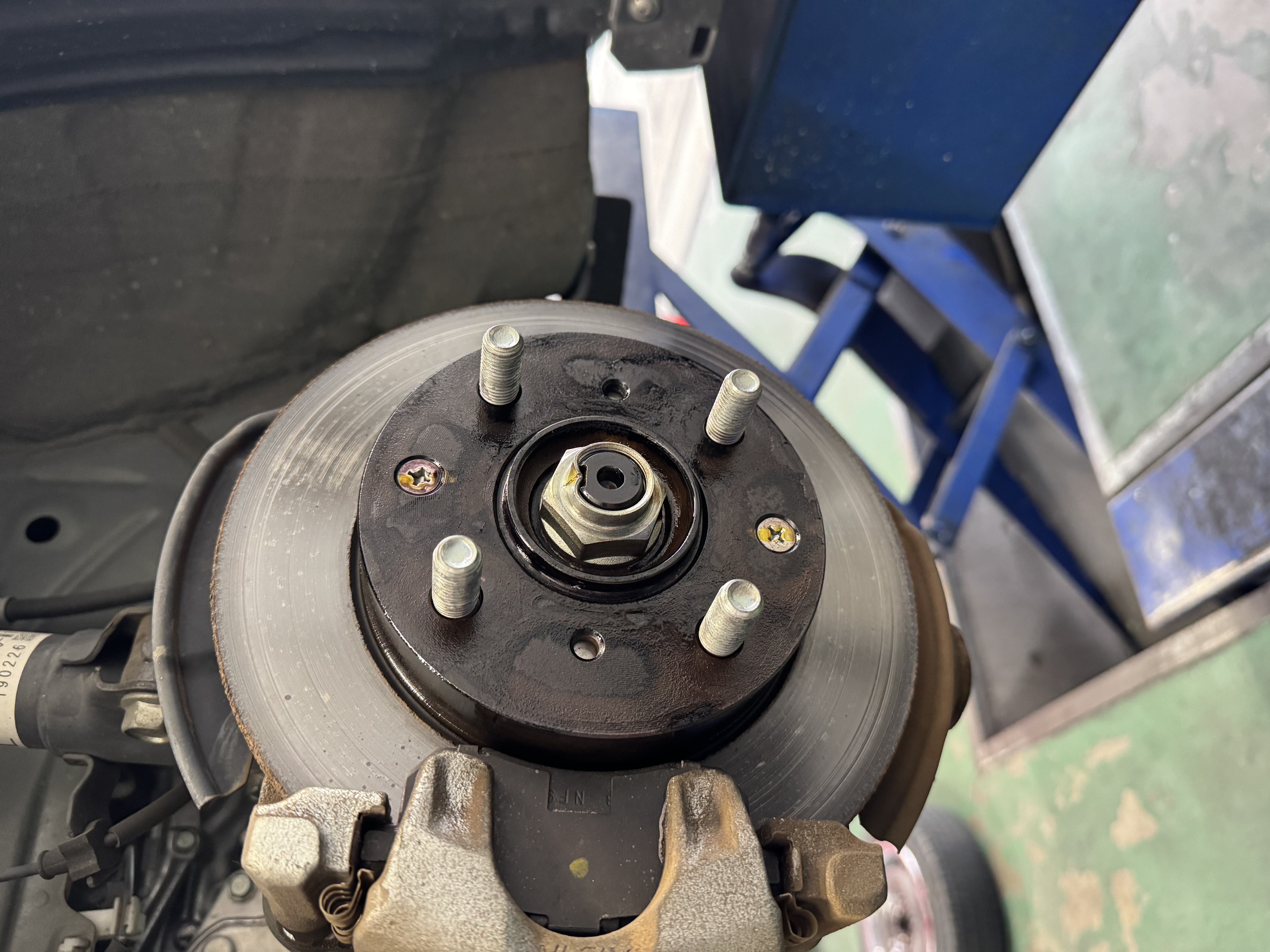 春のドライブ前に安心メンテナンス🌸タイヤ錆び対策とオイル半額情報